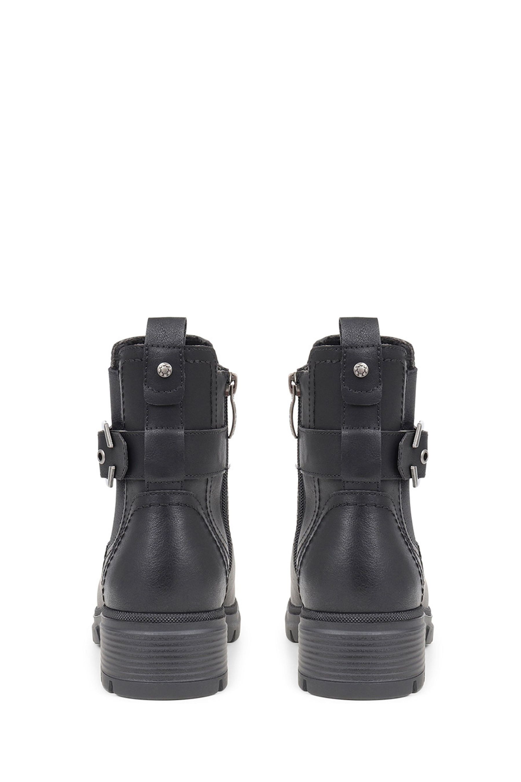 Pavers sales jones bootmaker