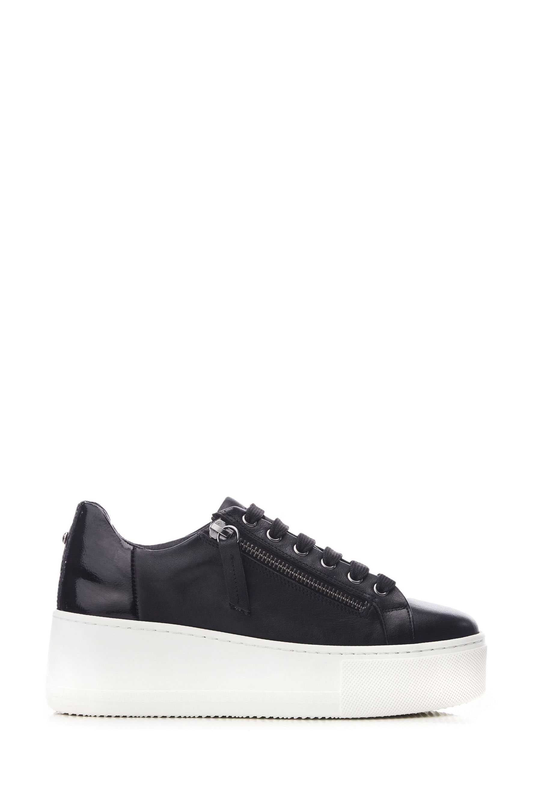 Moda in cheap pelle black trainers