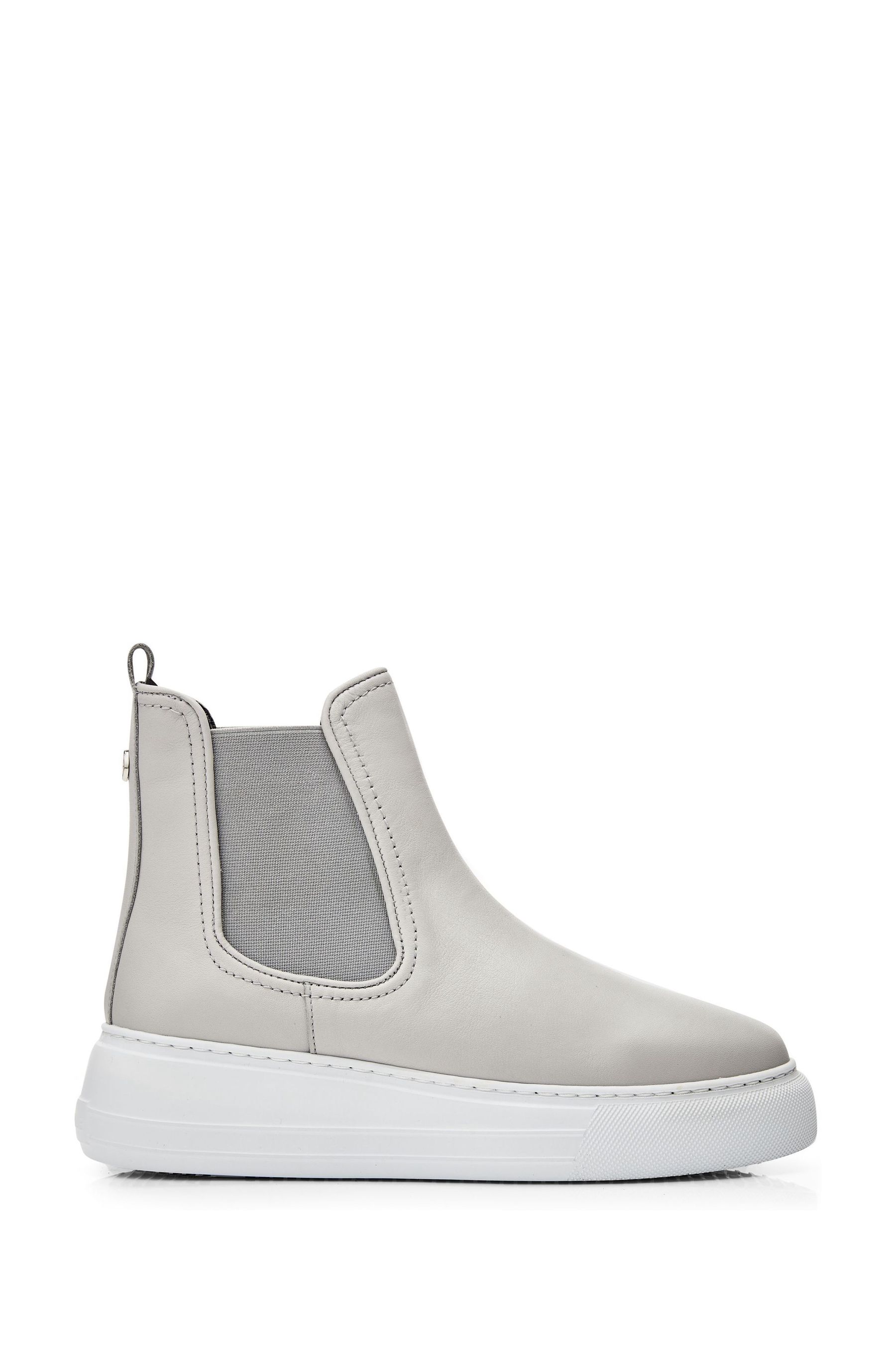 Benna bootie shop