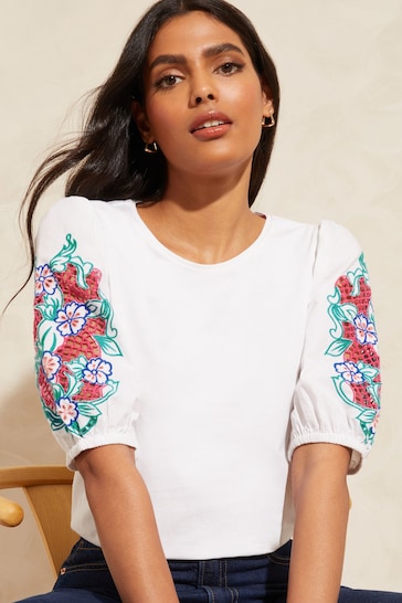 Love & Roses White Cutwork Detail Puff Sleeve Jersey T-Shirt