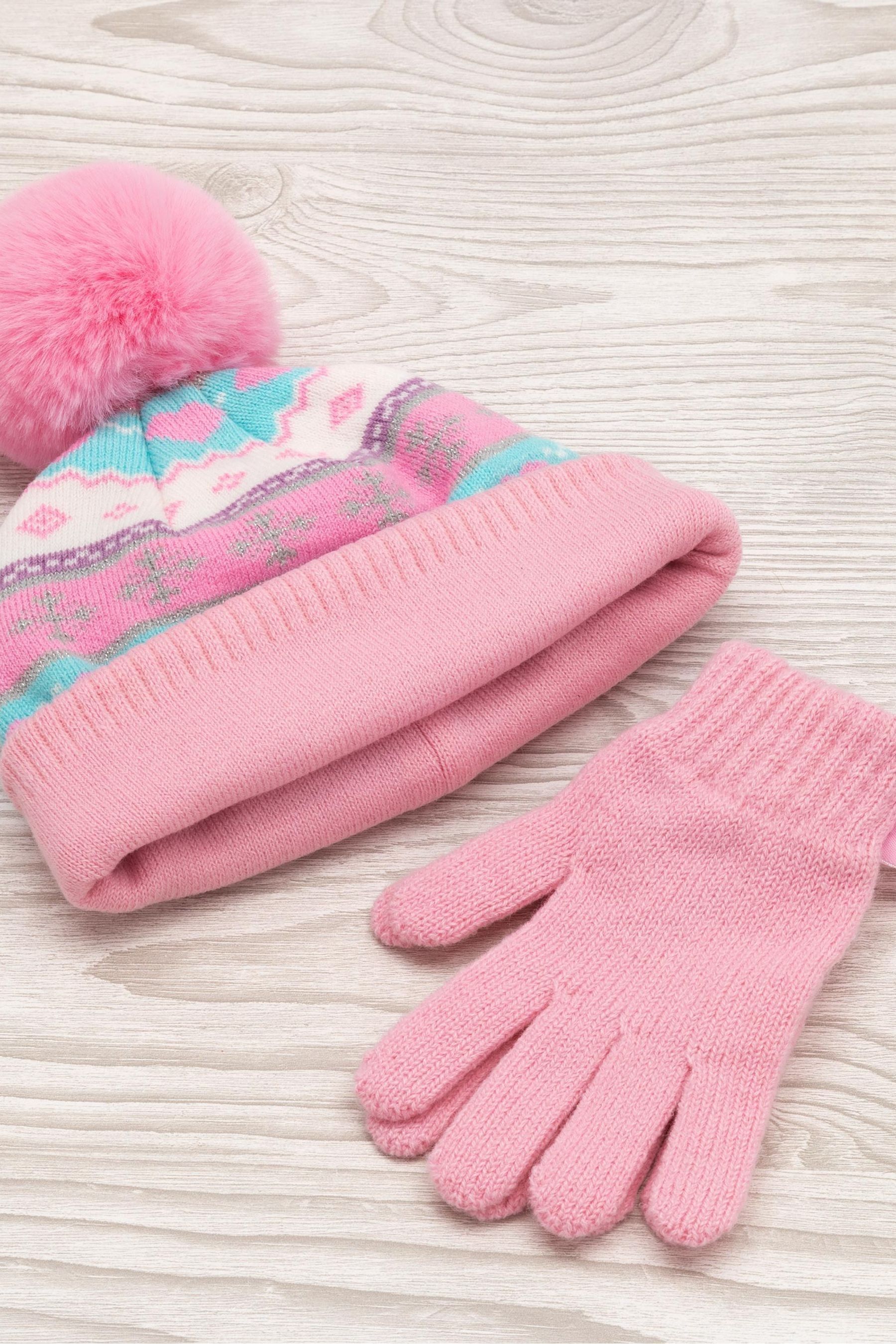 Barbie hat sales and gloves