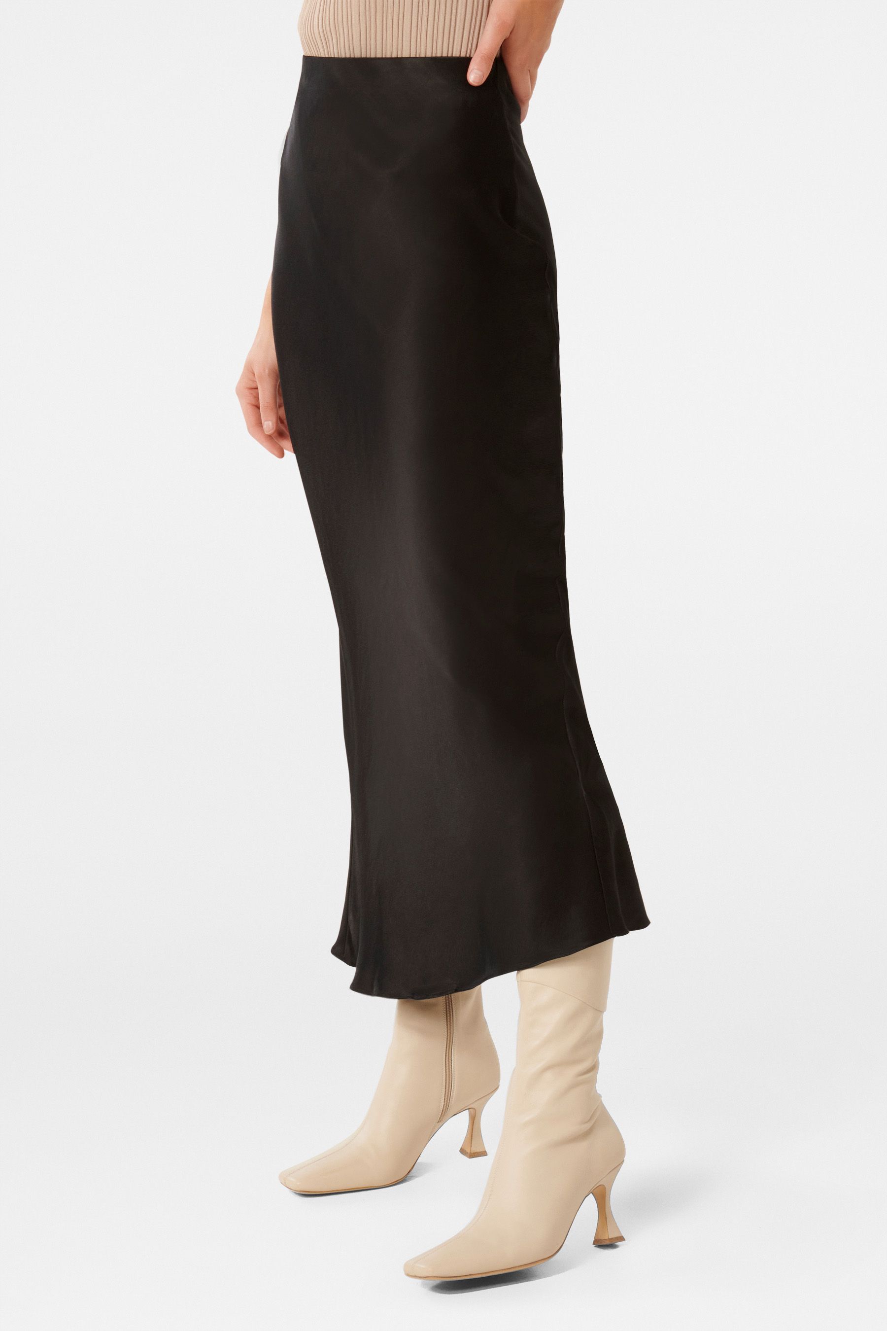 Forever new new arrivals black satin skirt
