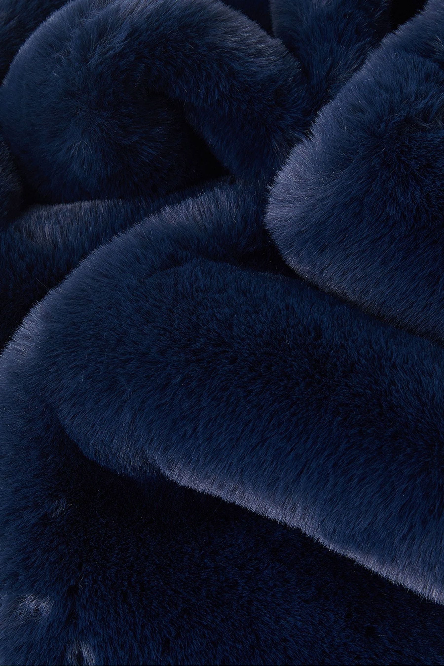 Navy faux 2025 fur stole