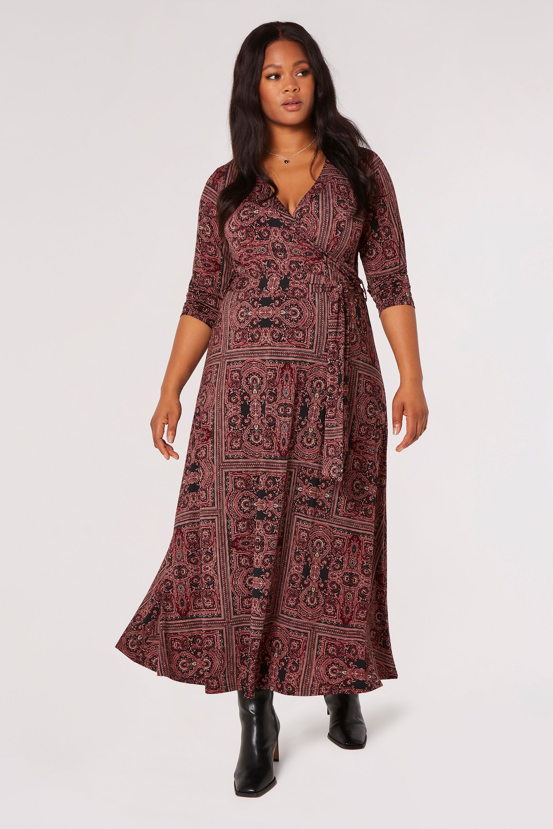 Red scarf 2025 print dress