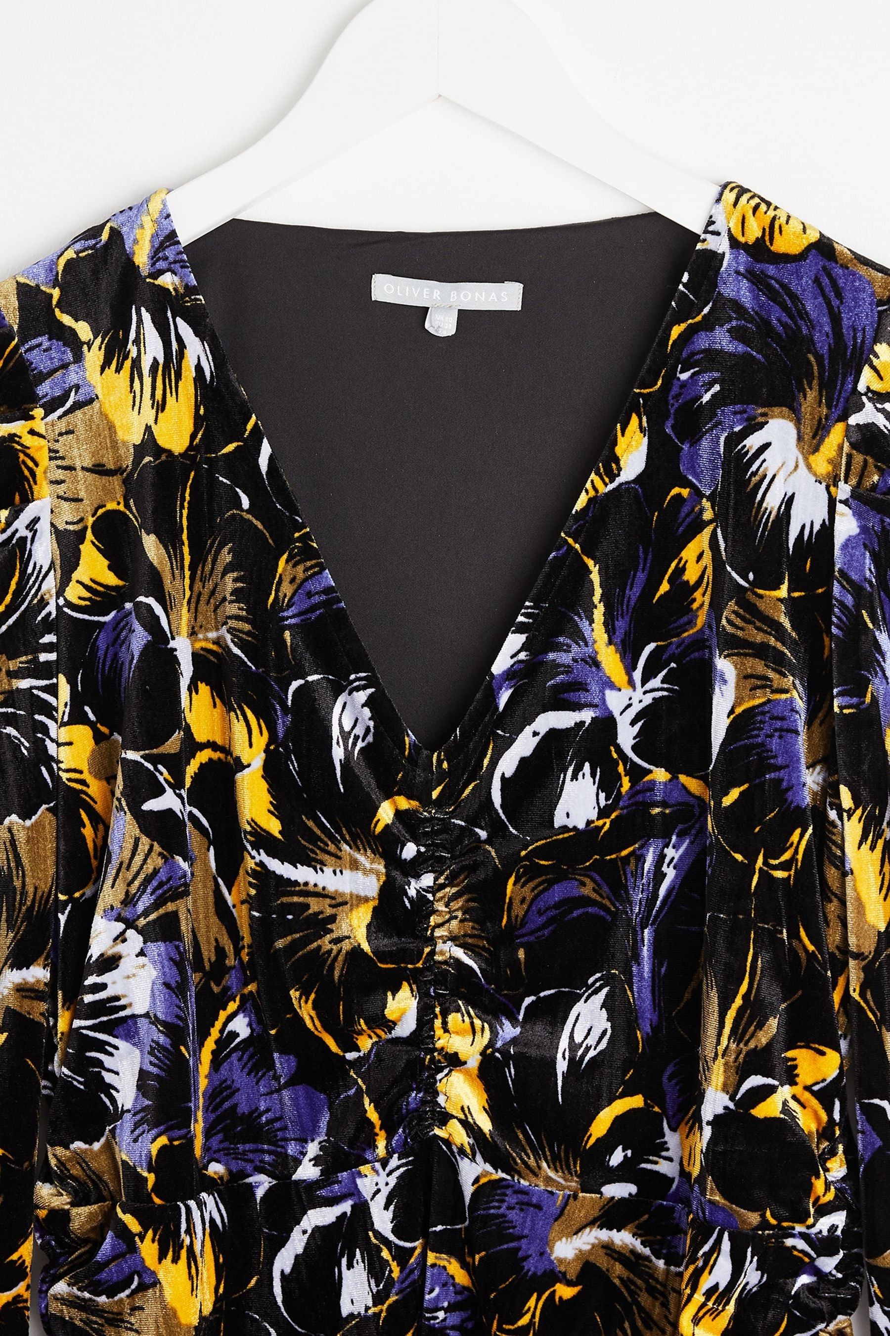 Oliver bonas outlet velvet dress