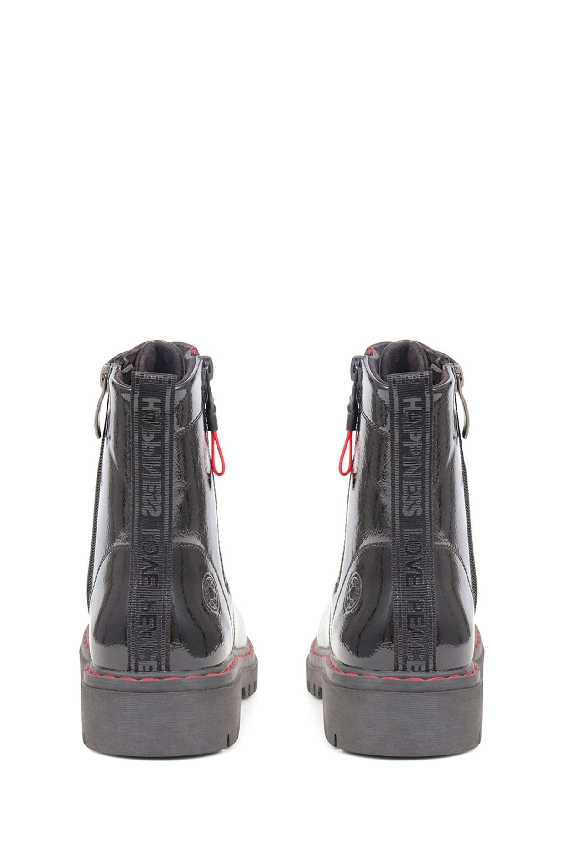 Black ankle boots shop timberland