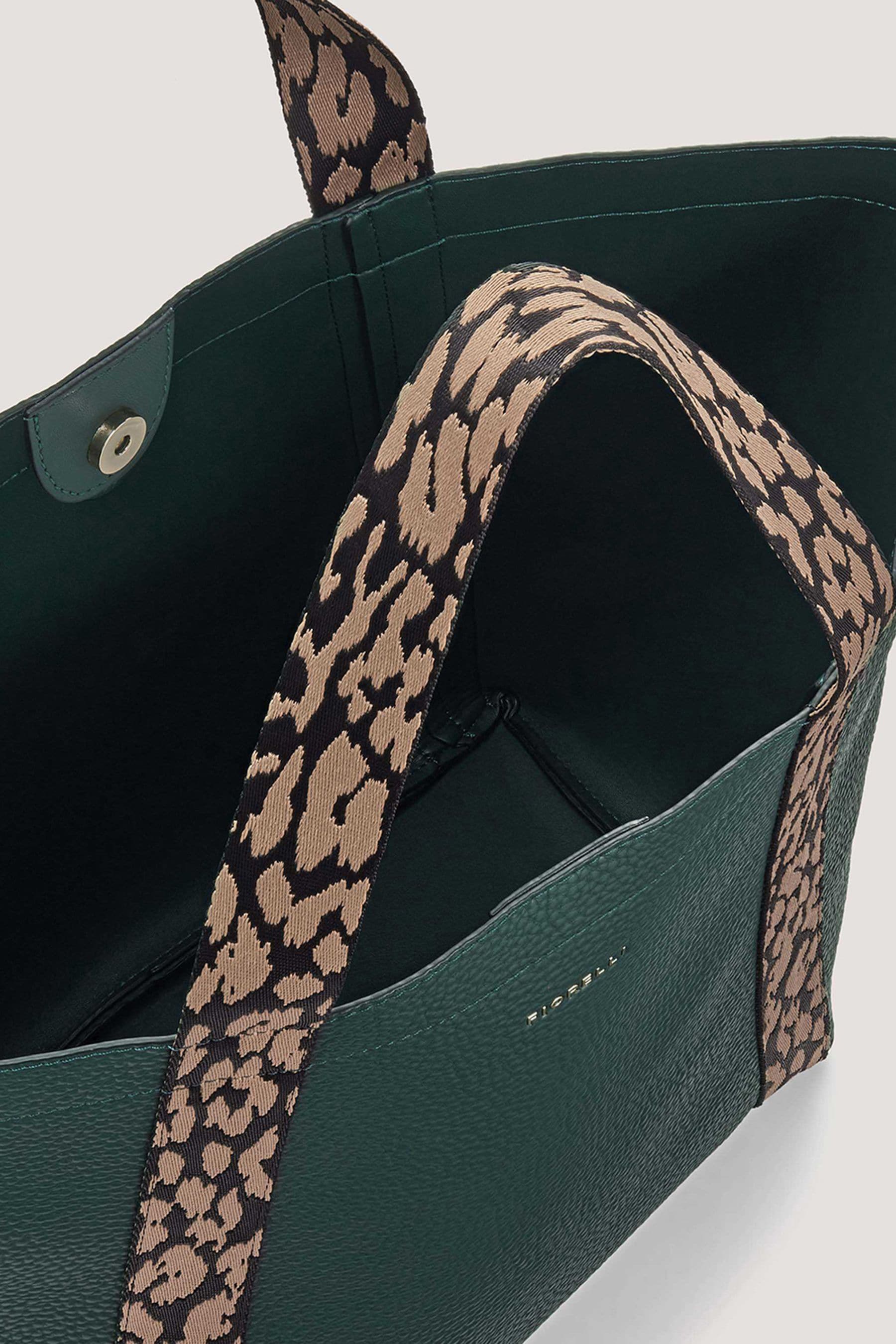 Fiorelli leopard discount print bag