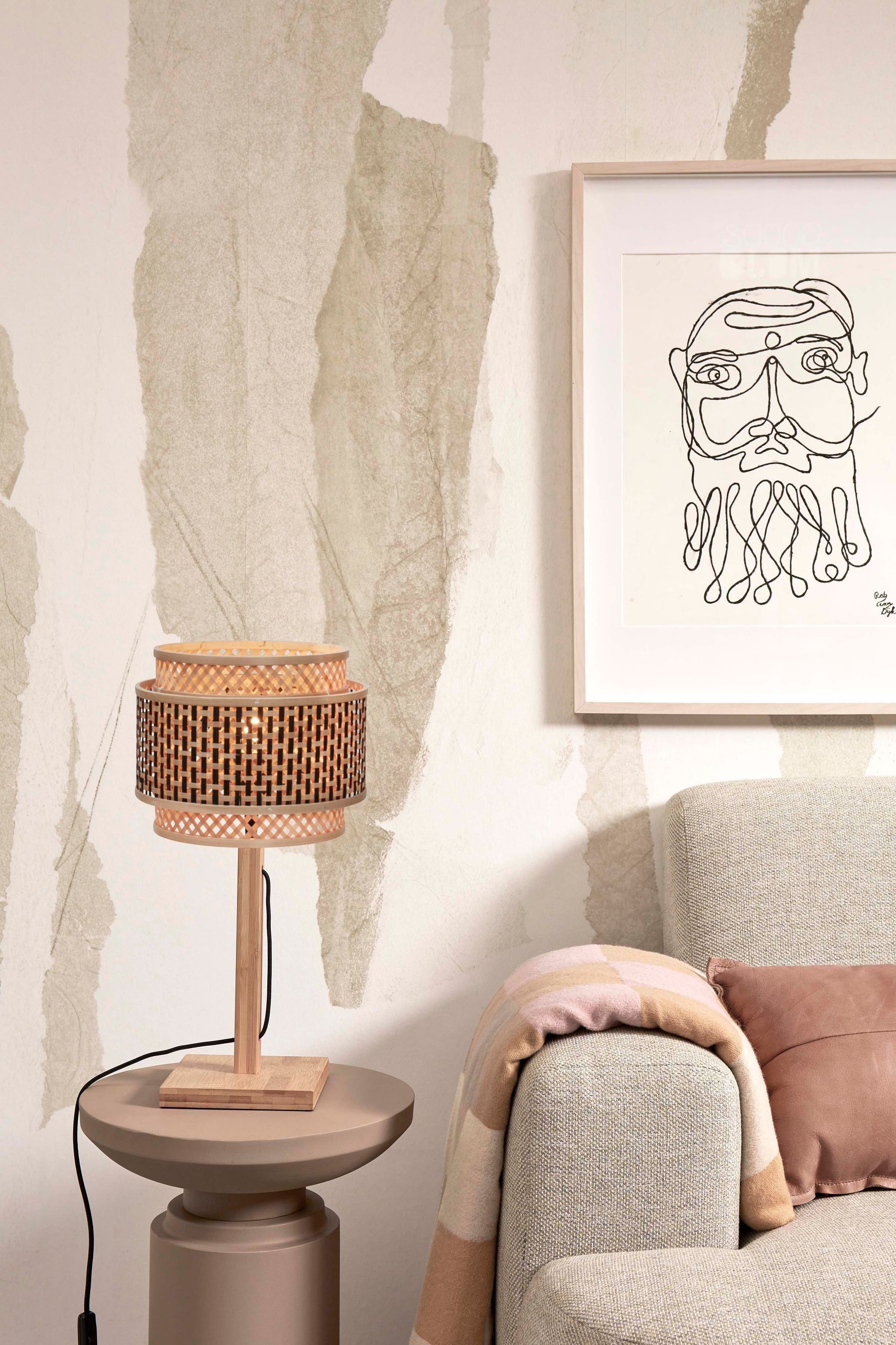 Good deals table lamp