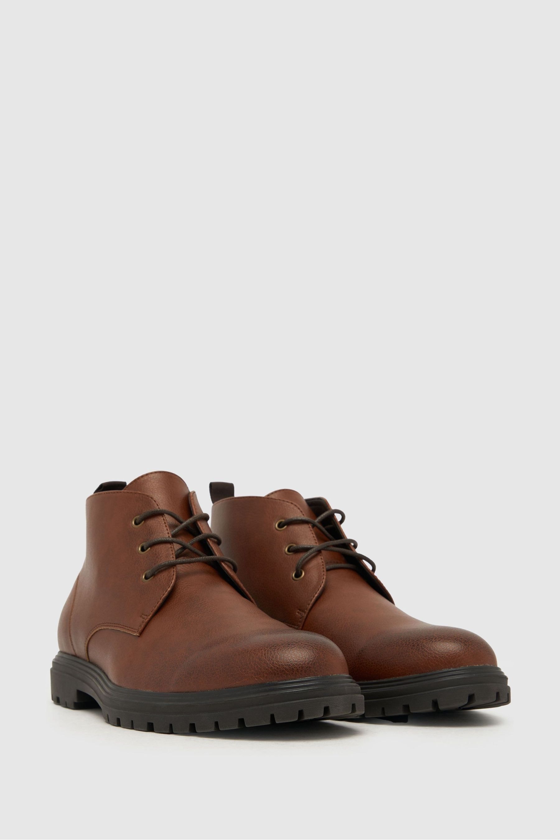 Grayson chukka outlet