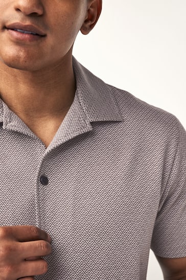 Neutral Geo Textured Jersey Short Sleeve Shirt