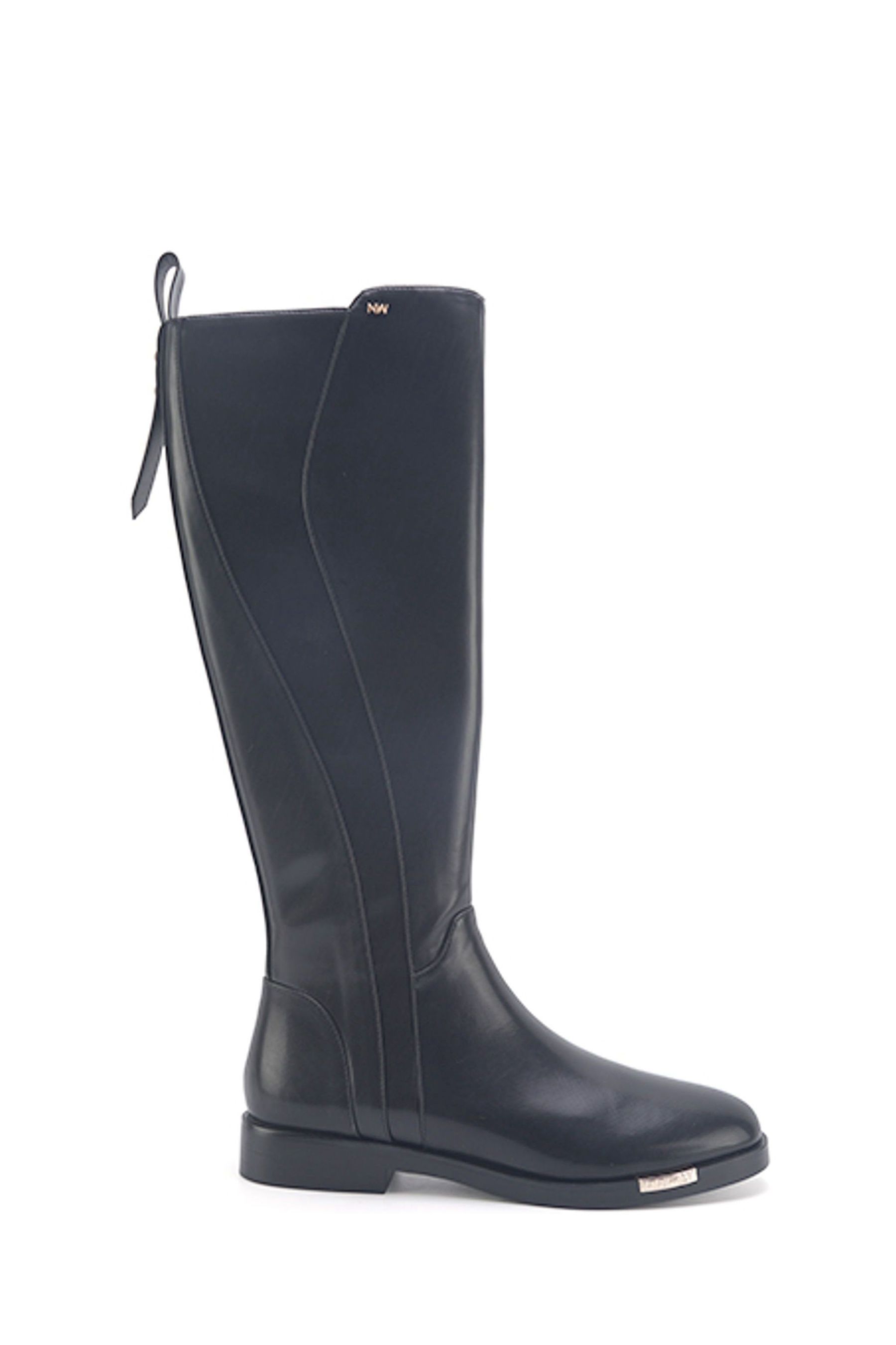 Black flat knee store high boots with zipper