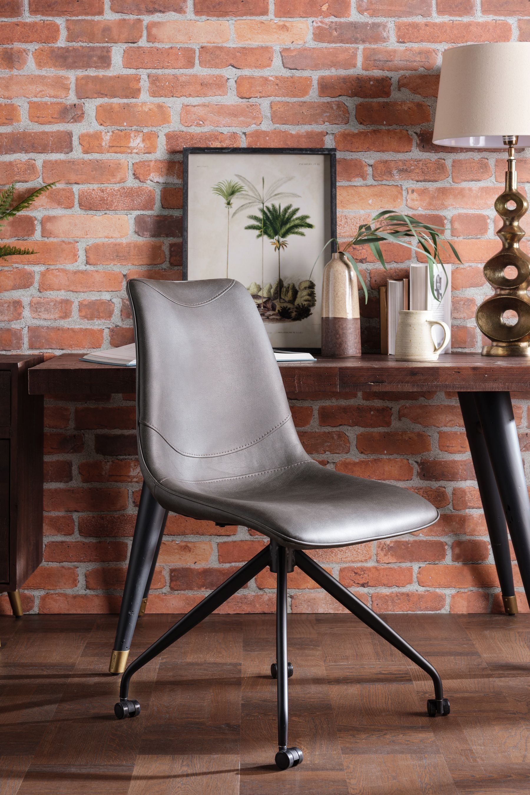 Office chair deals barker and stonehouse