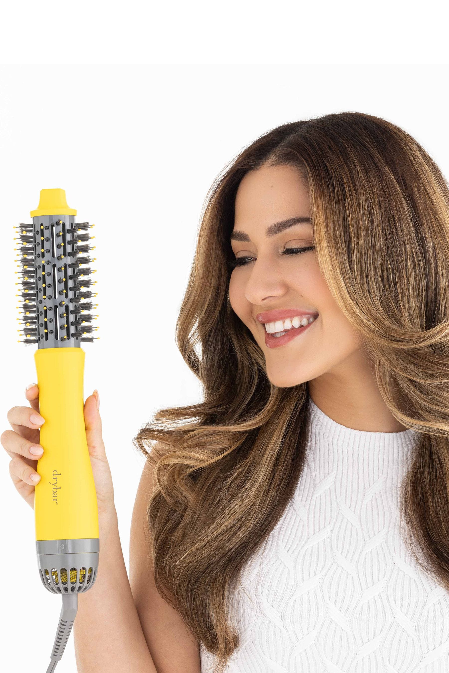 Round blow outlet dry brush