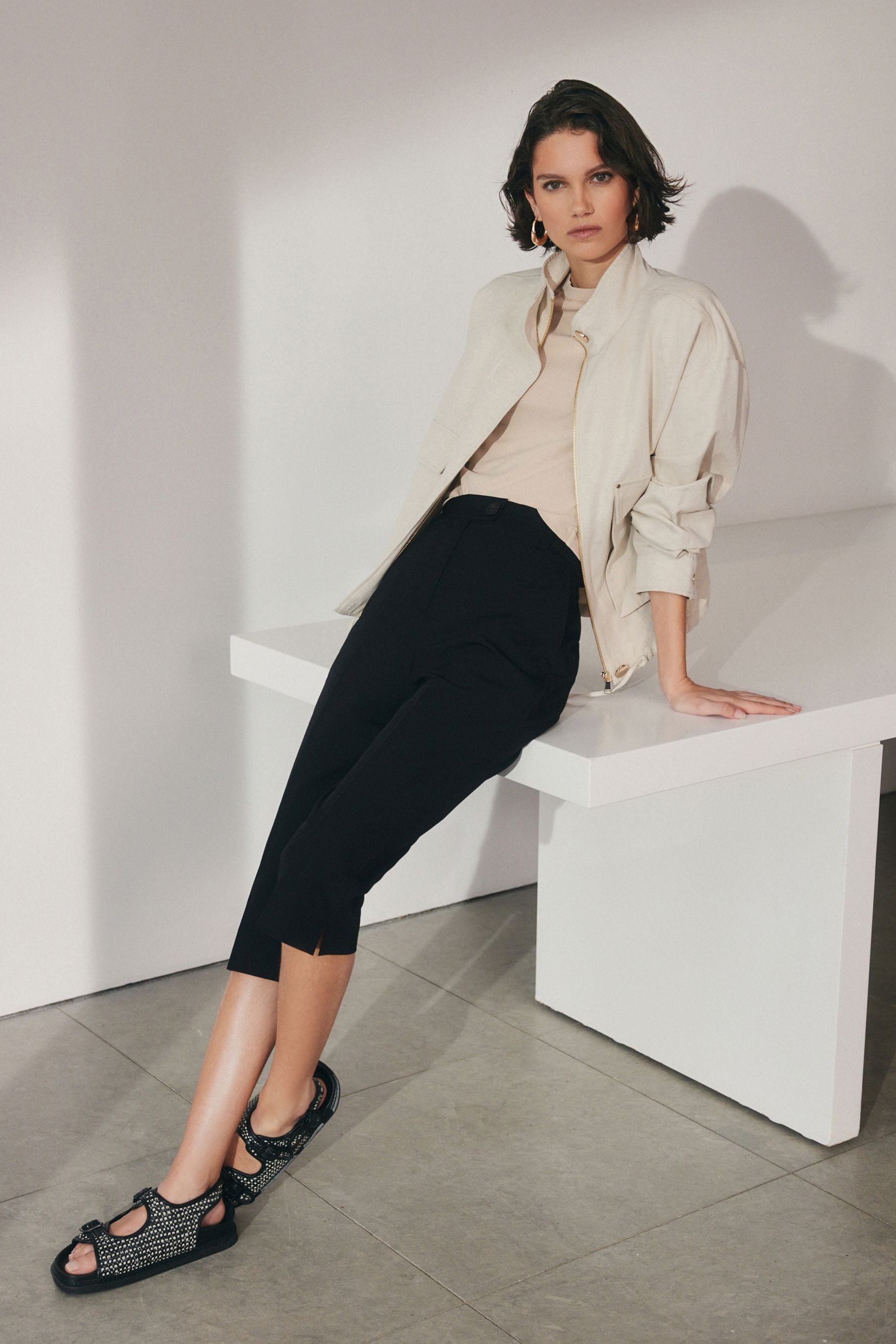 Cropped capri trousers hotsell