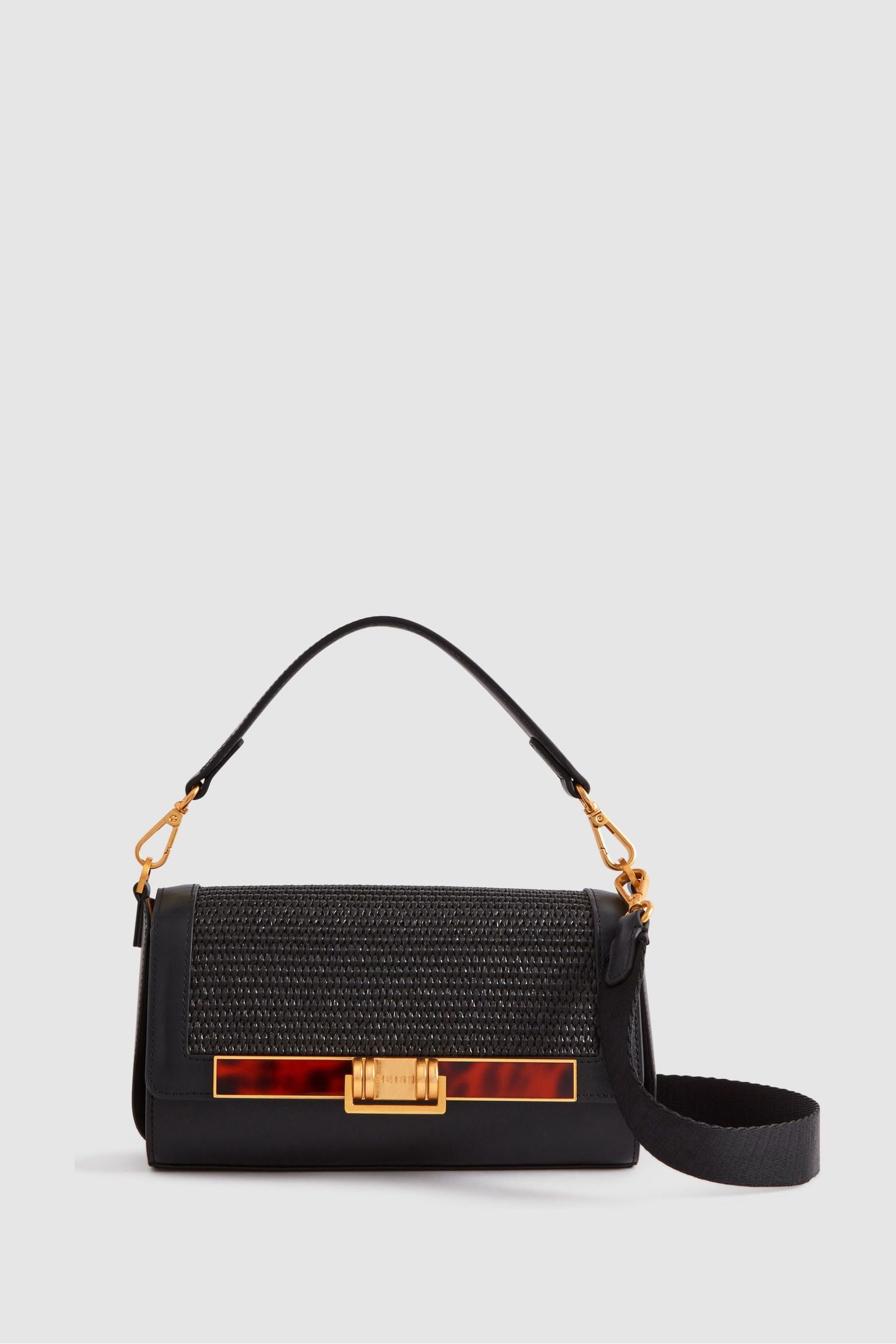 Fendi raffia baguette bag sale
