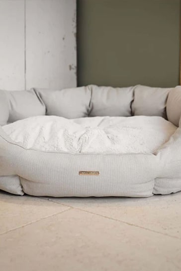 Lords and Labradors Natural Essentials Twill Oval Dog Bed
