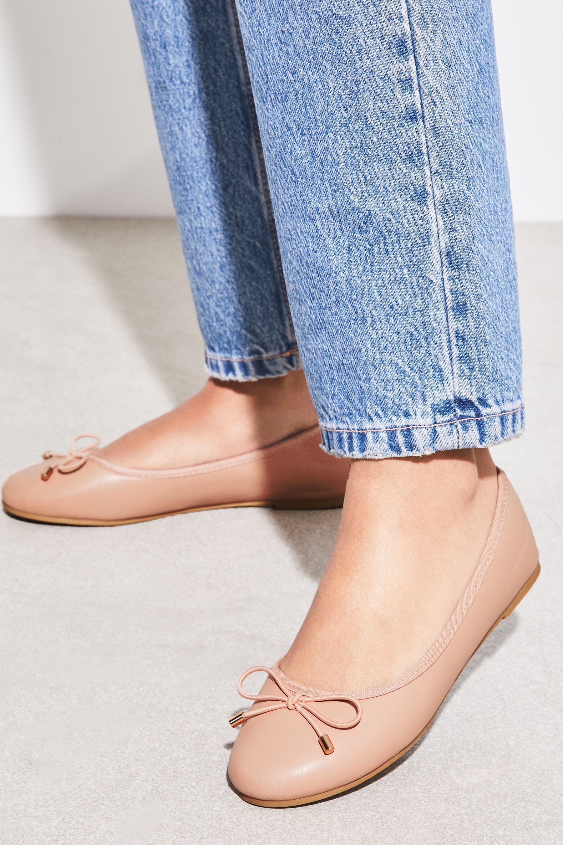 Lipsy Nude Regular Fit Metal Bow Ballerina Pump