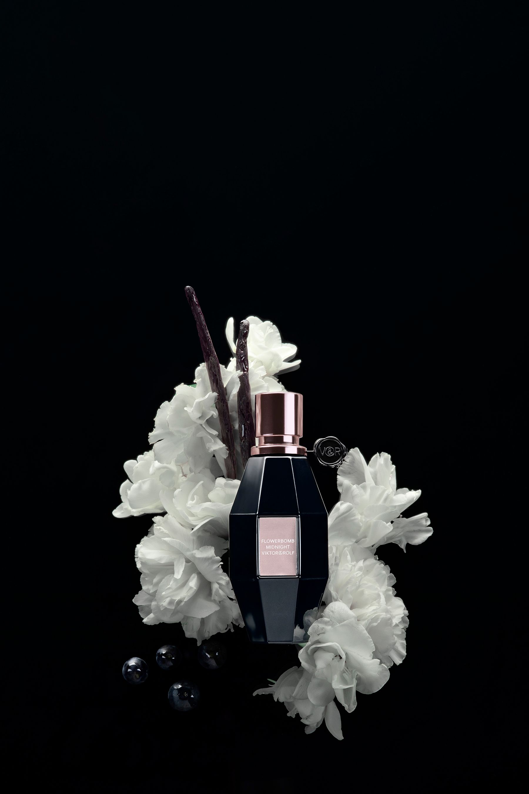 Buy Viktor Rolf Flowerbomb Midnight Eau de Parfum 50ml from the