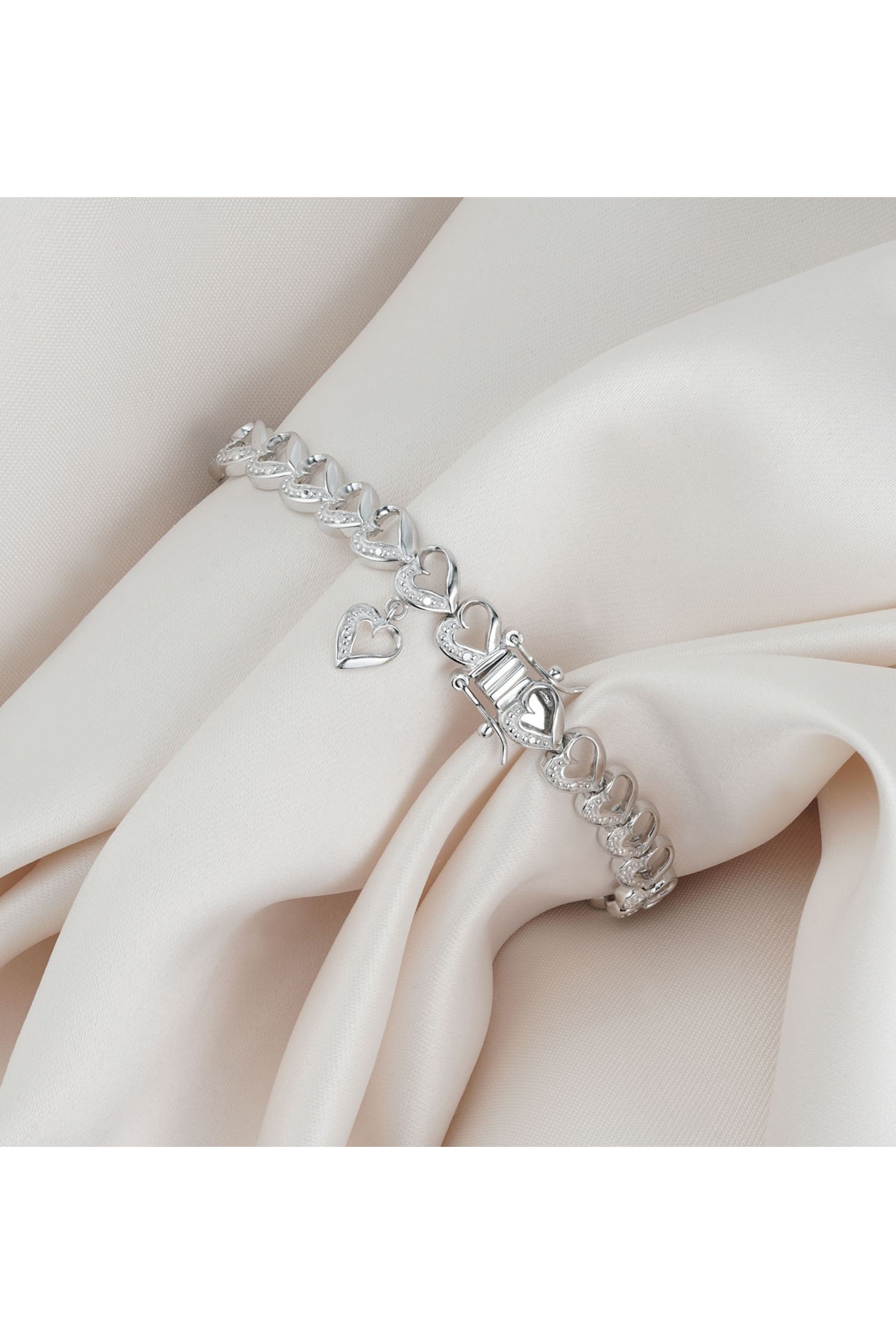 The diamond shop store bracelet