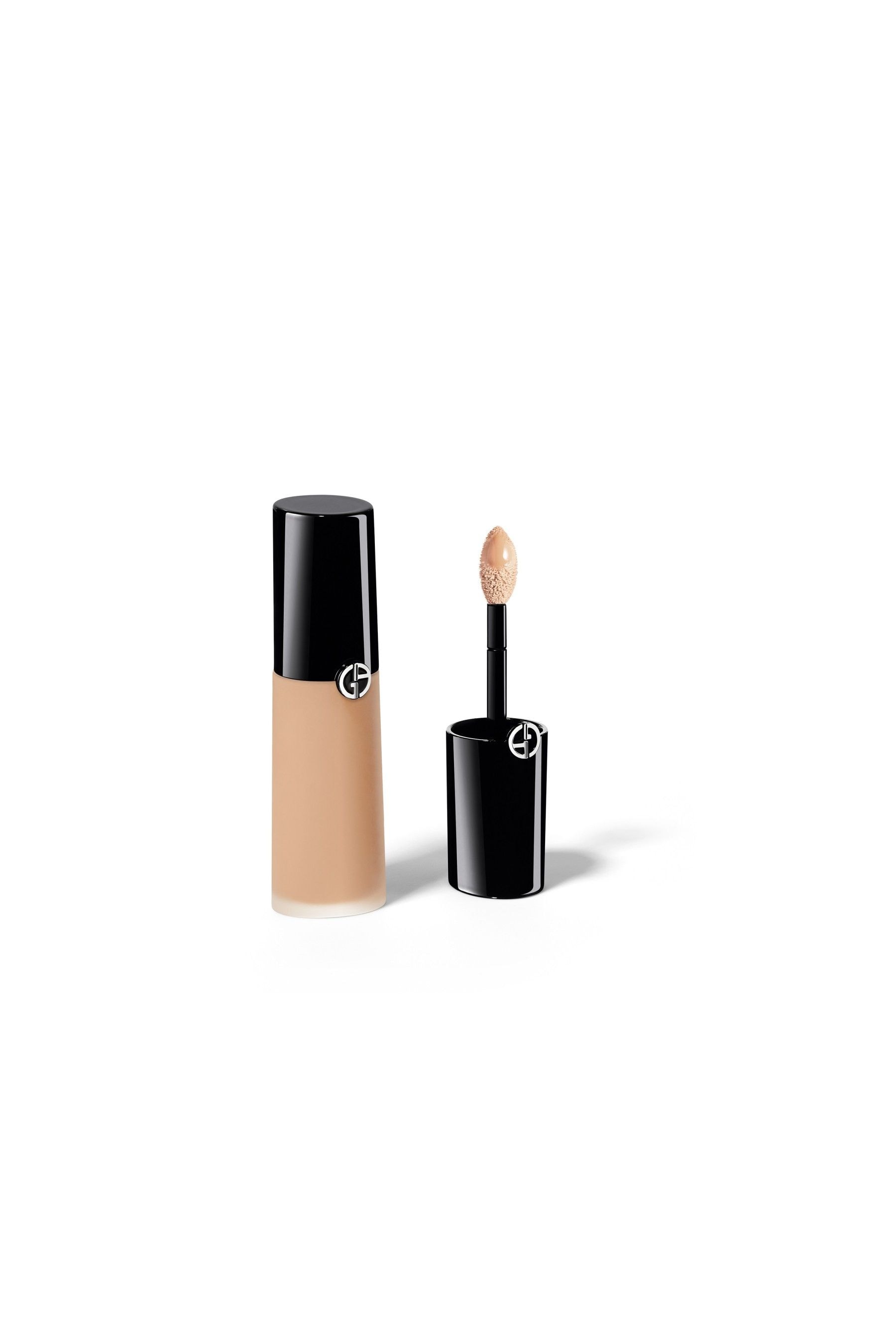 Armani Beauty Luminous Silk Lightweight Liquid Concealer