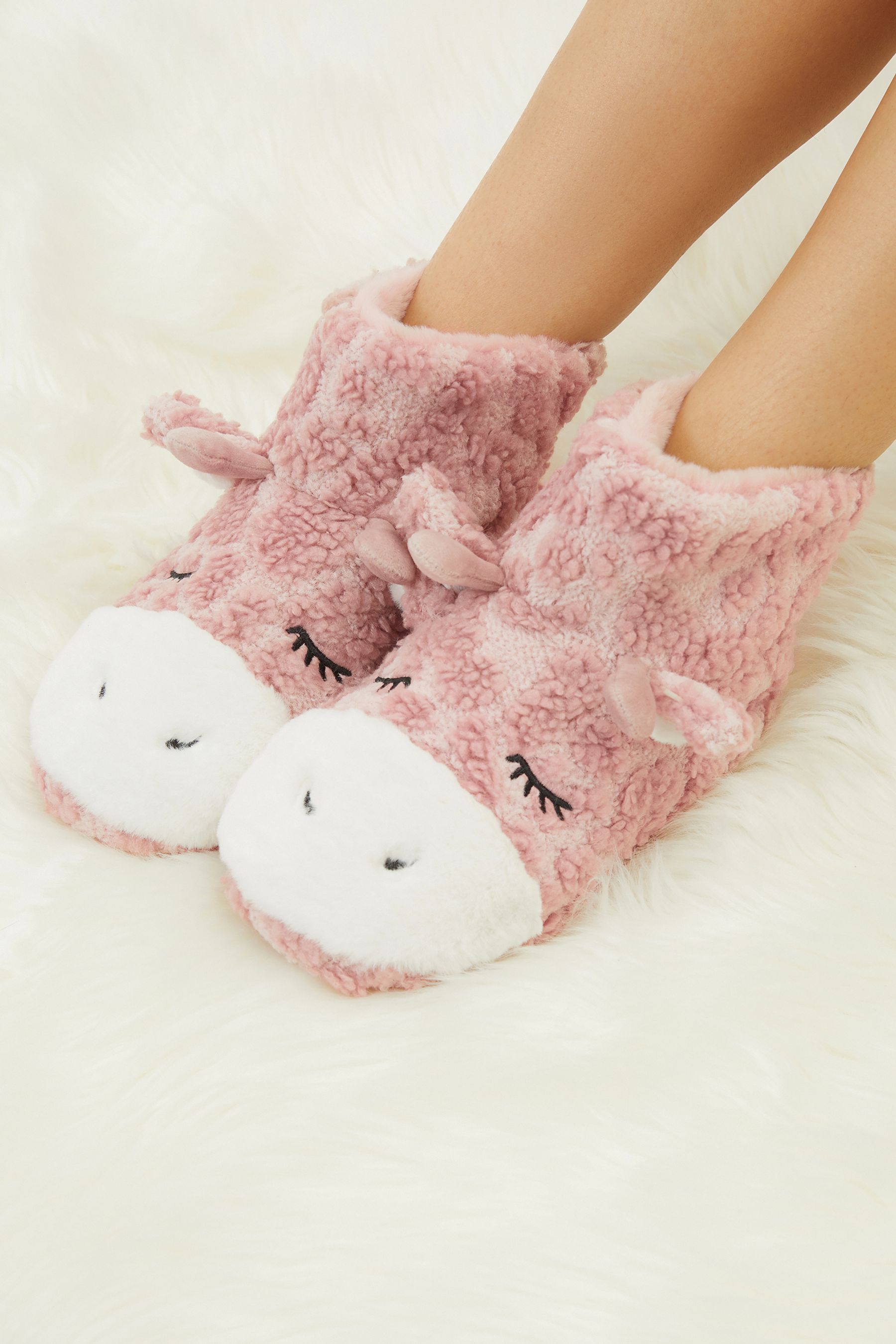 Ladies giraffe hotsell slippers