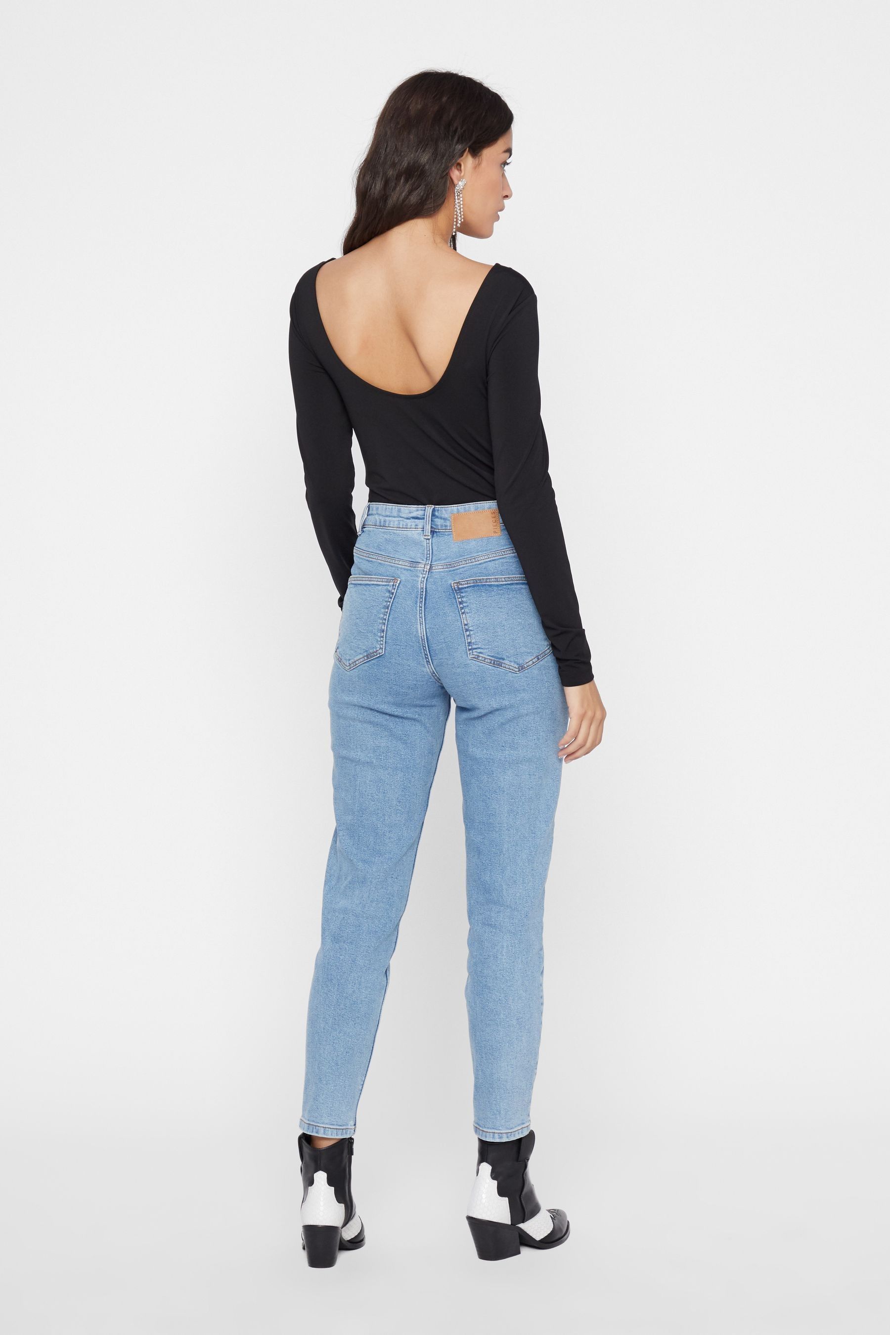 PIECES Light Wash Blue High Waisted Mom Jean