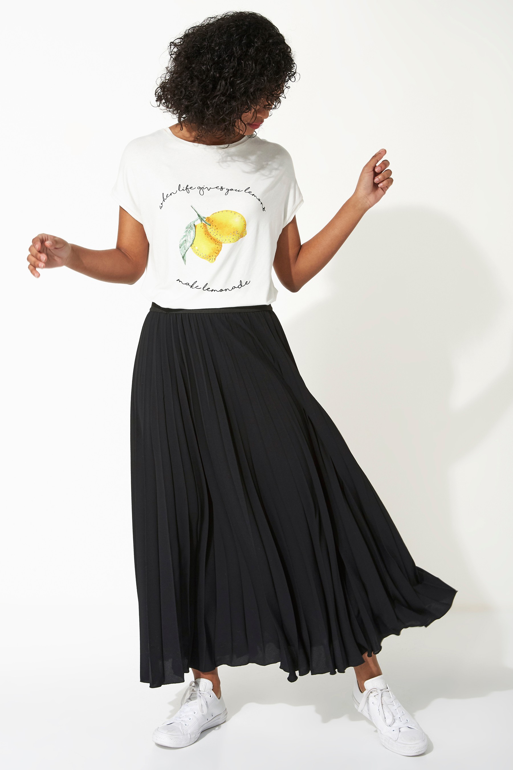 UF Crepe Black Ankle Length Solid Pleated Skirt