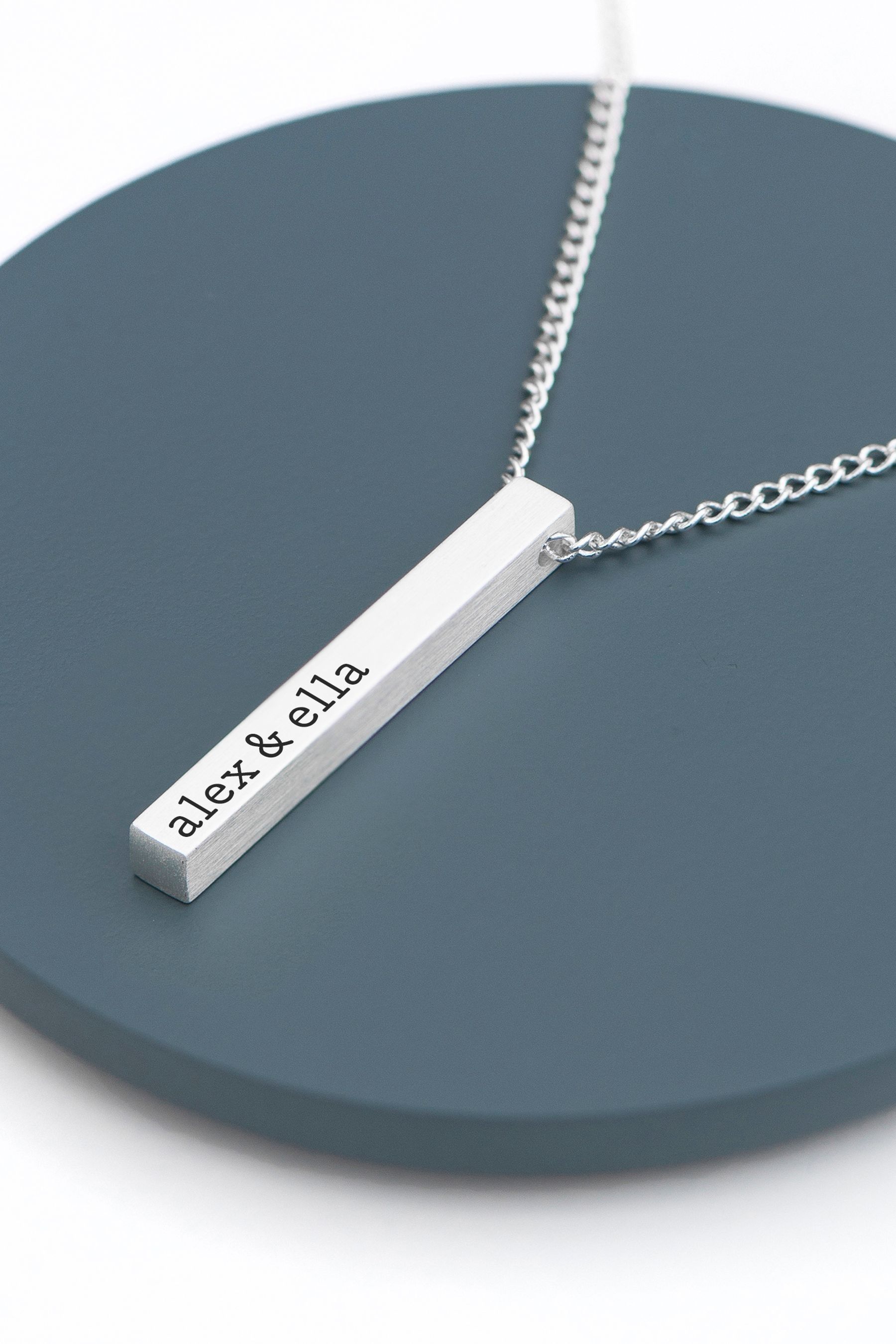 Mens personalised chain outlet