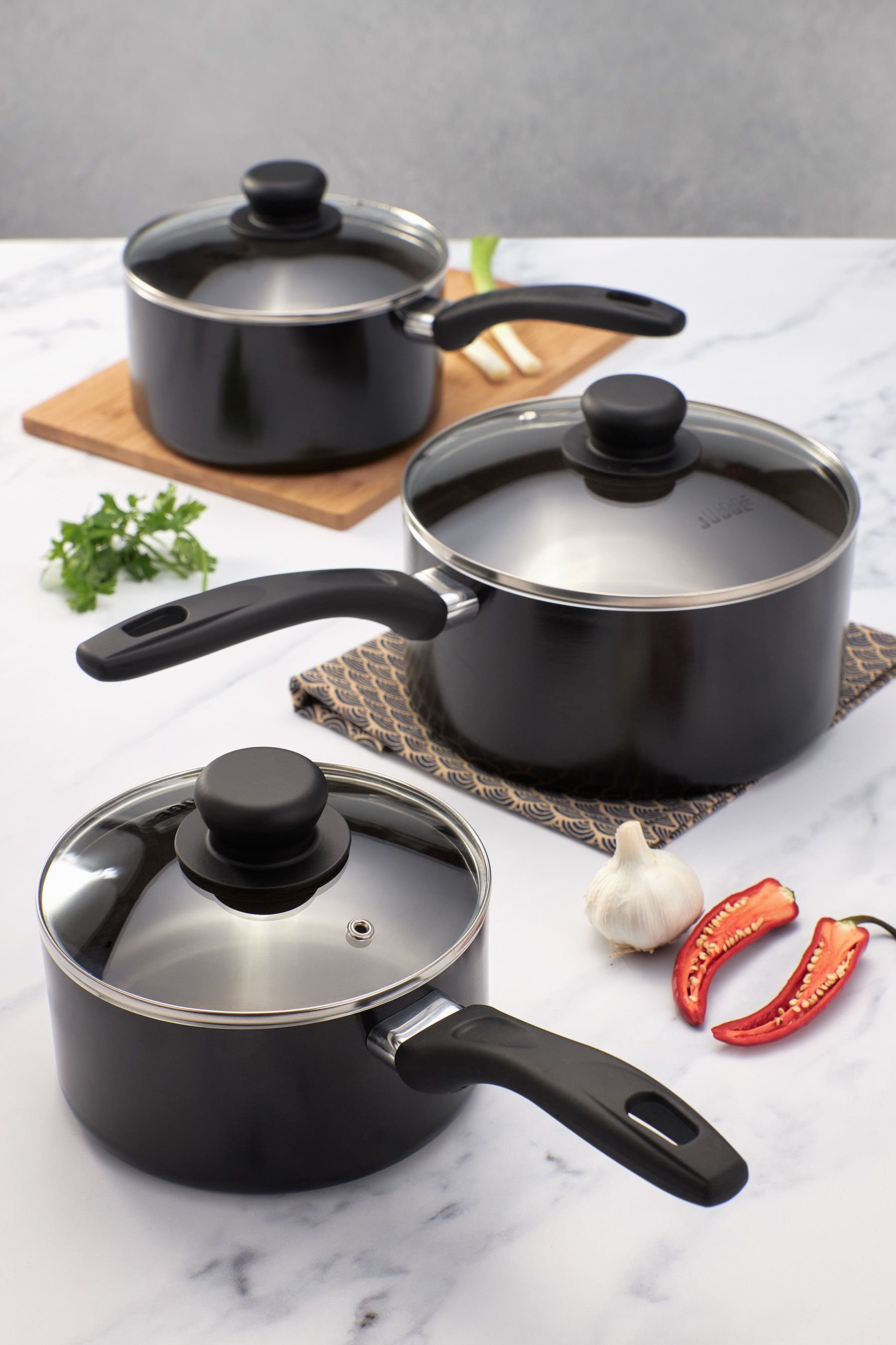 Judge saucepans discount