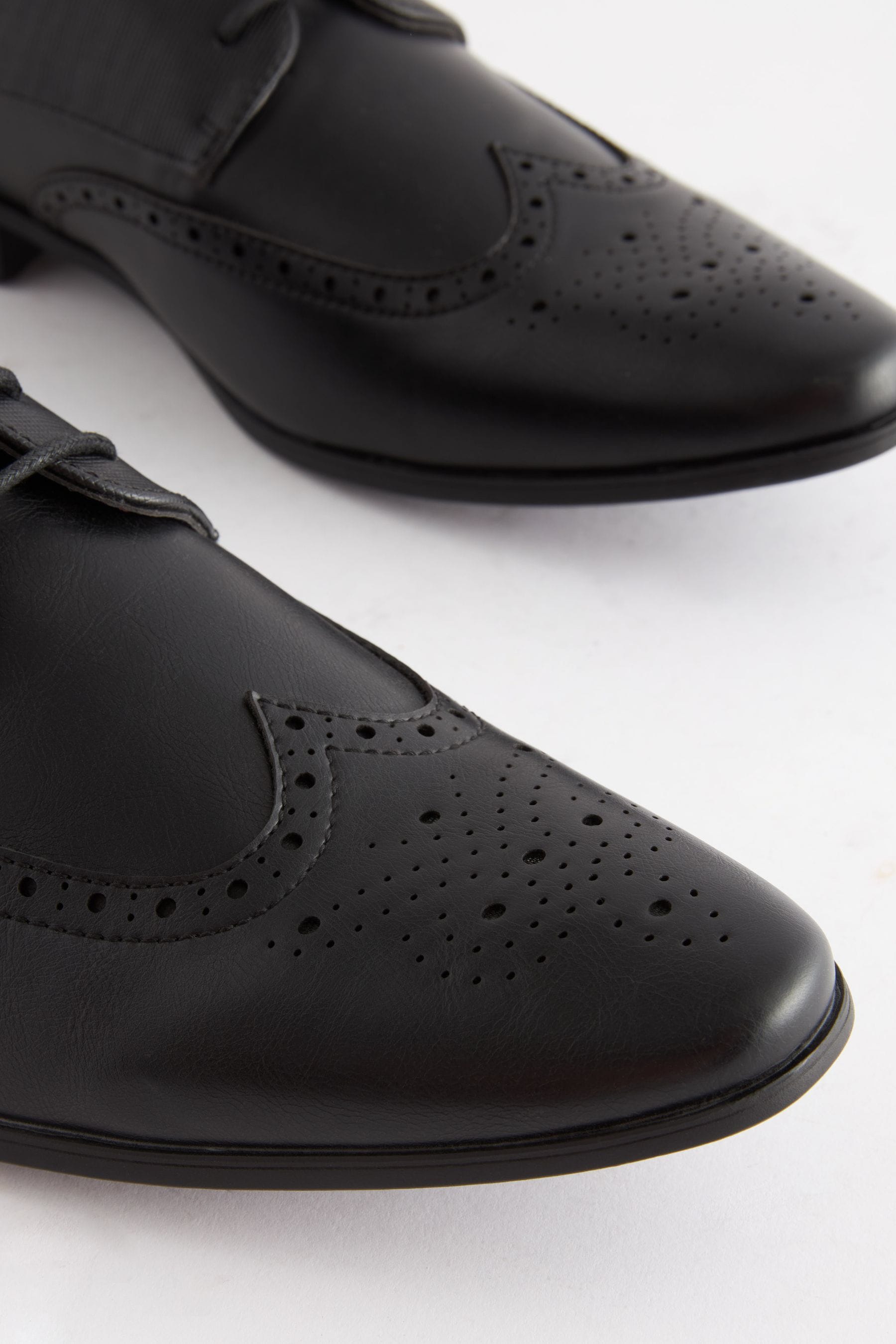 Mens wide clearance fit brogue boots