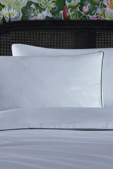 Wedgwood White Folia Duvet Cover and Pillowcase Set