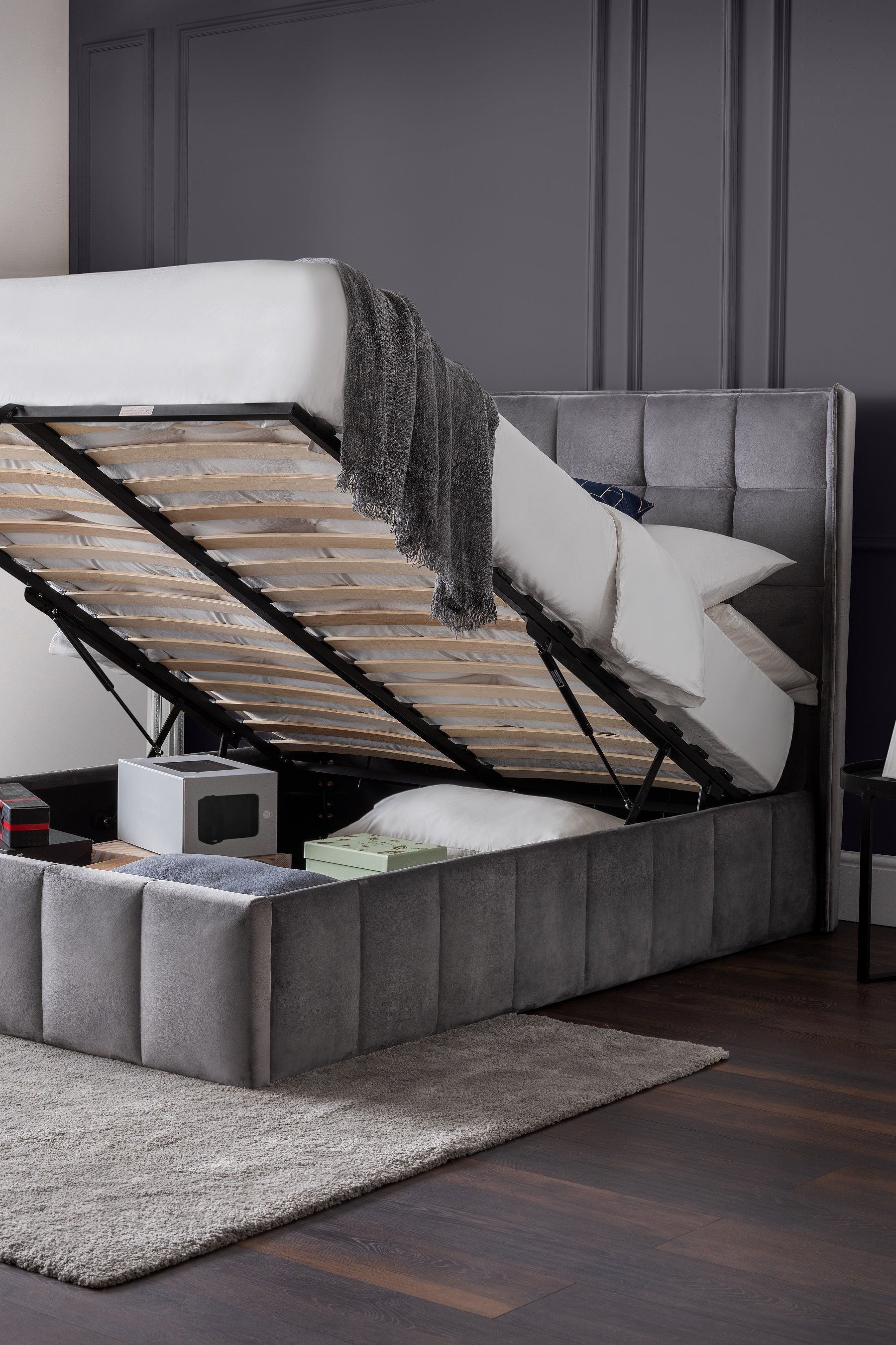 Julian bowen ottoman 2025 bed