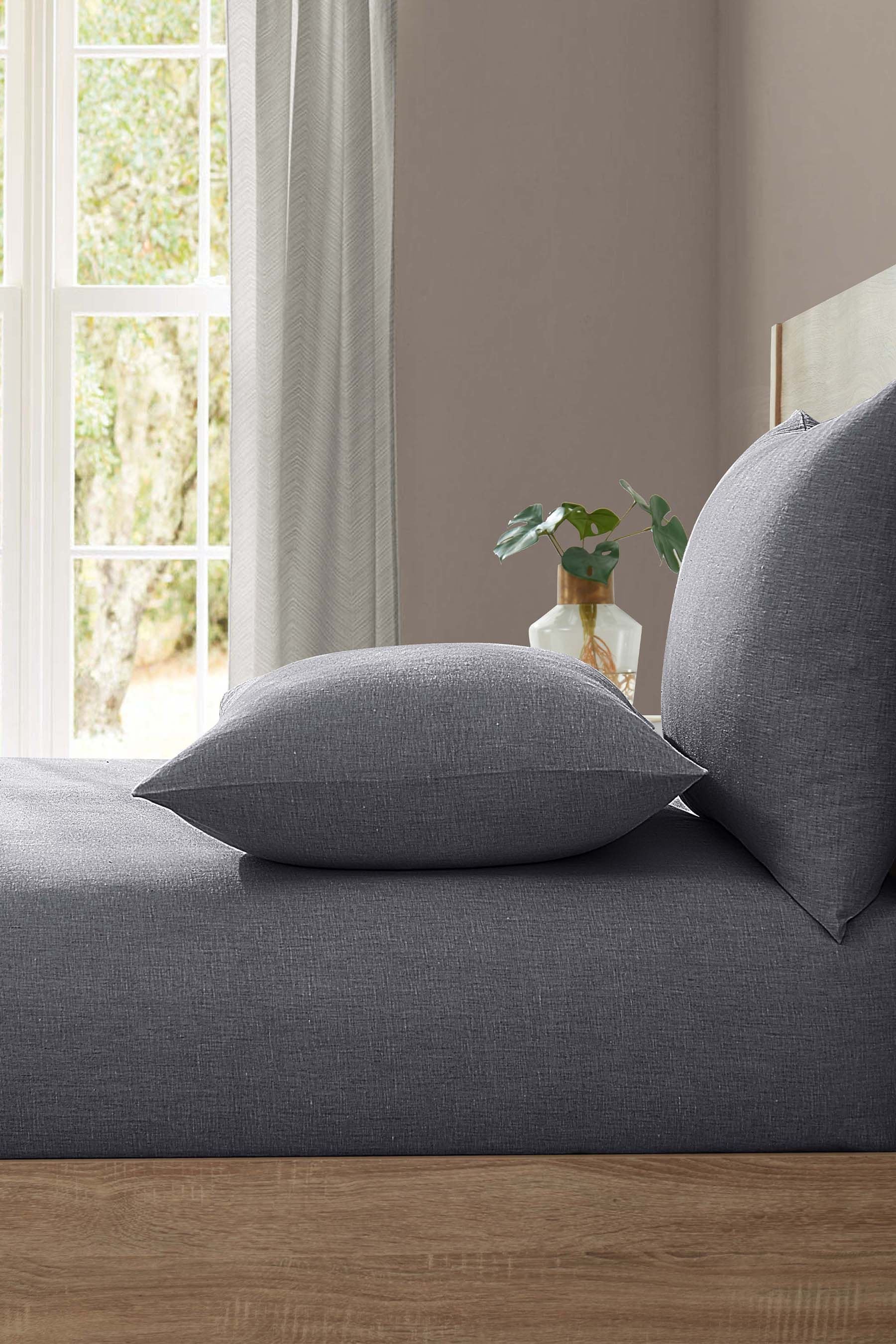Washed linen store