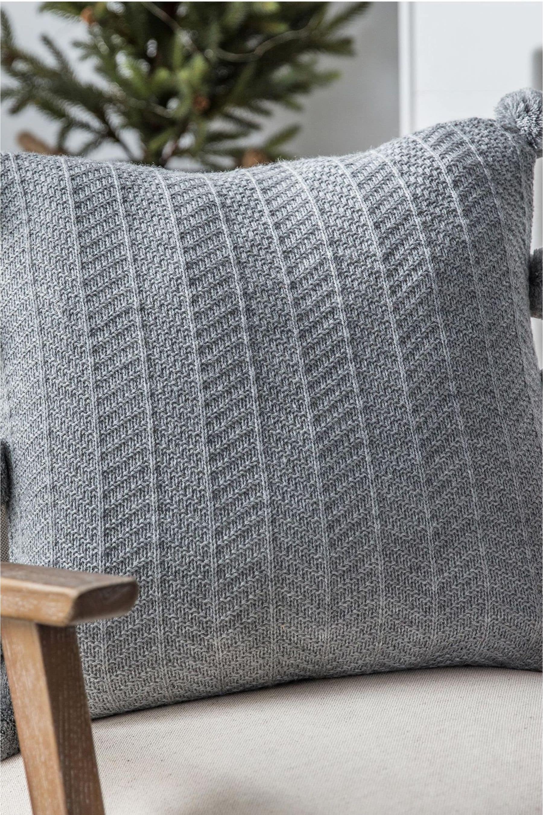 Gallery Home Grey Pom Pom Christmas Herringbone Knit Grey Cushion