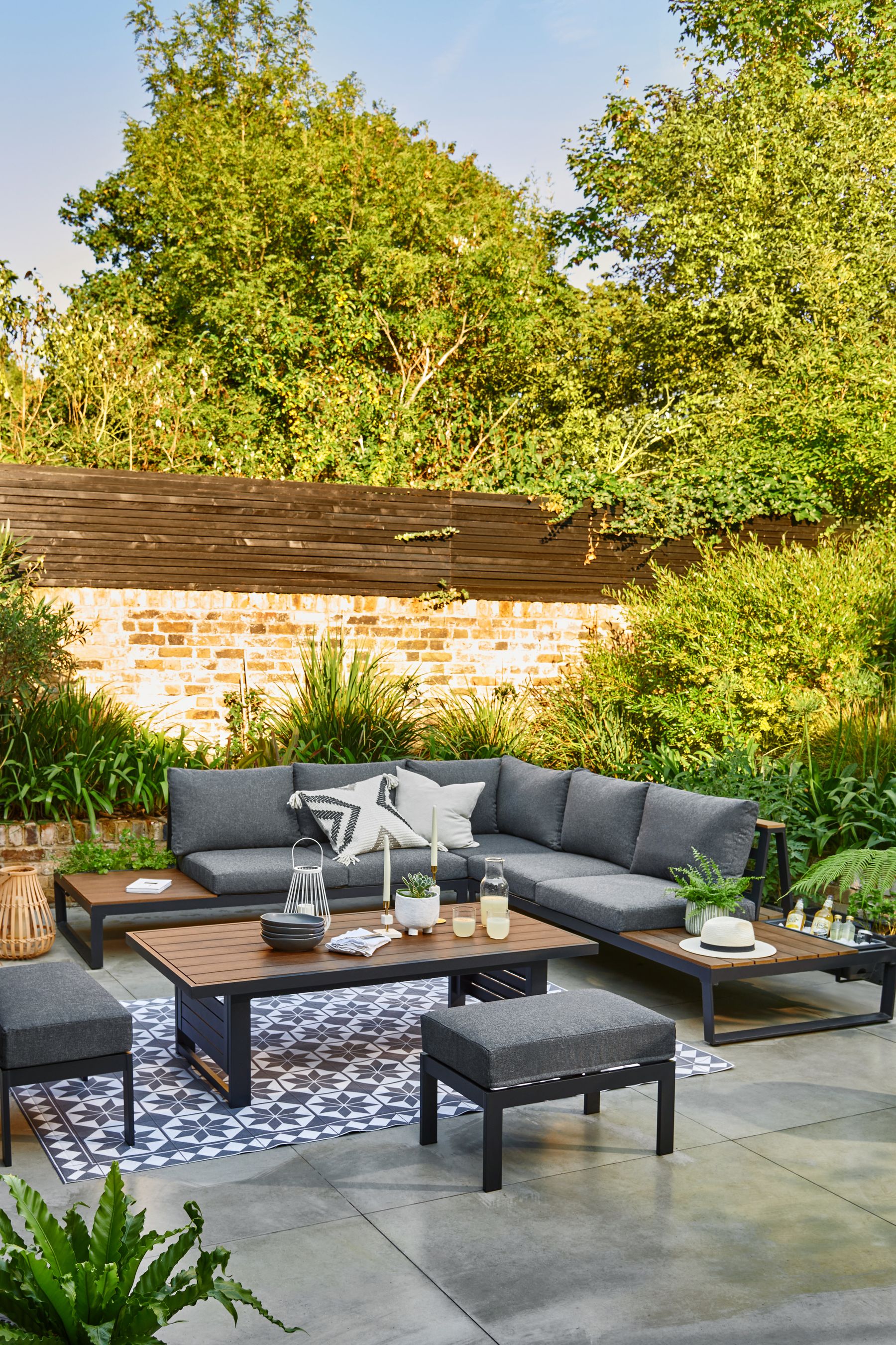 Next patio outlet set