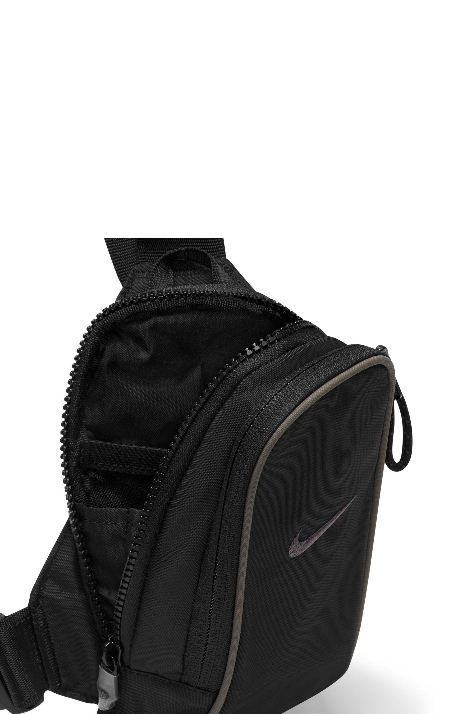 Mens sling bag nike hot sale