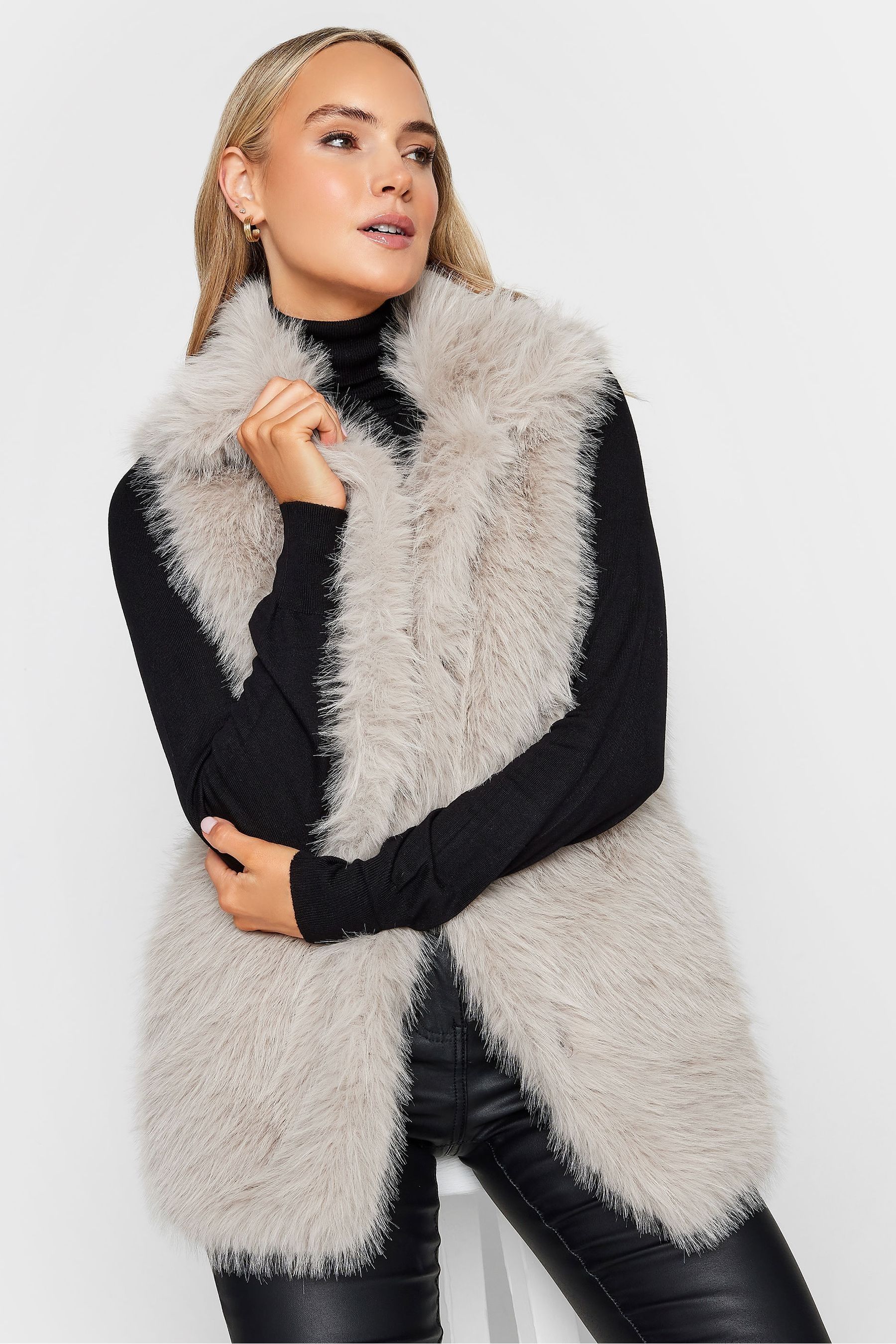 Grey faux fur gilet on sale new look