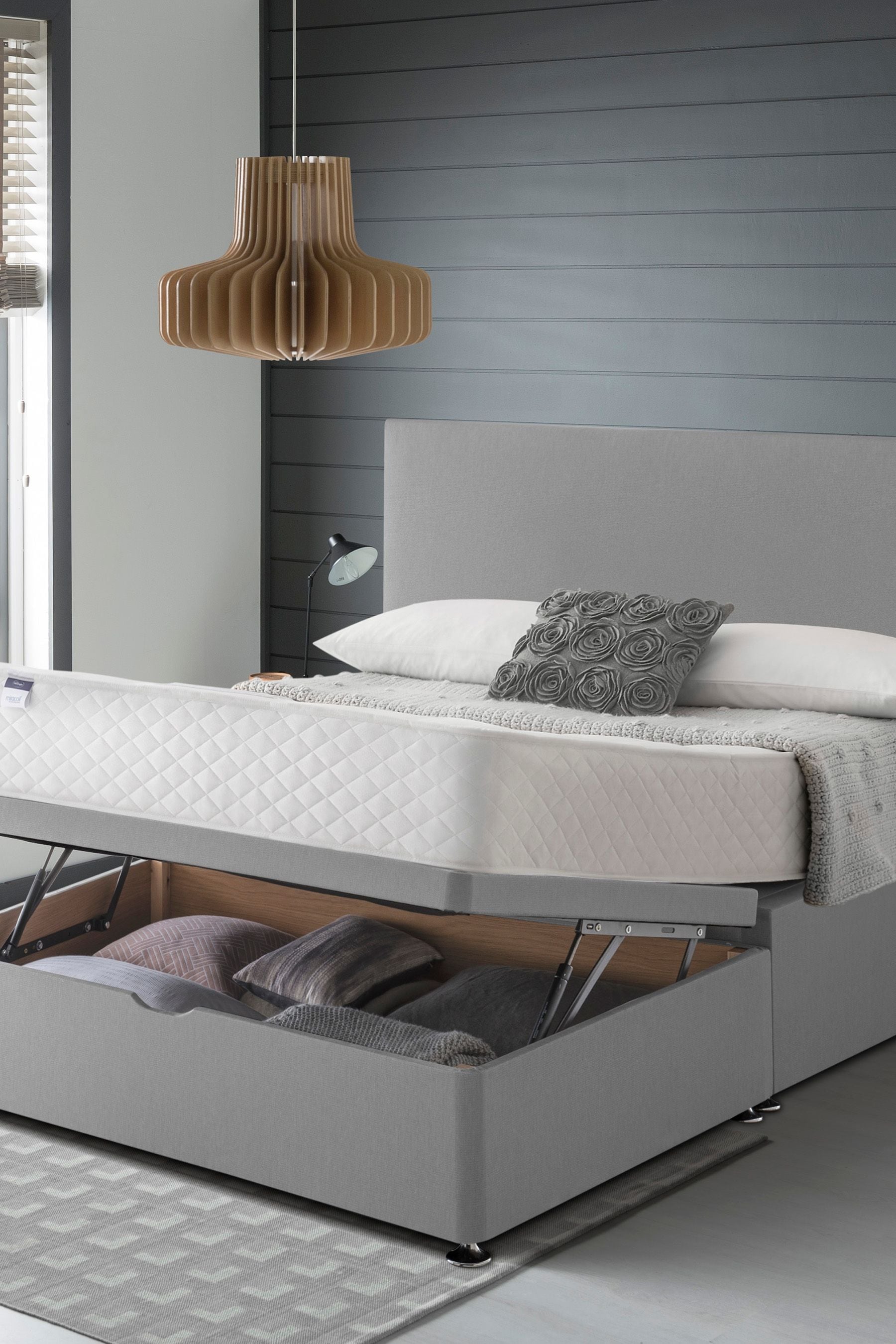 Half ottoman hot sale bed