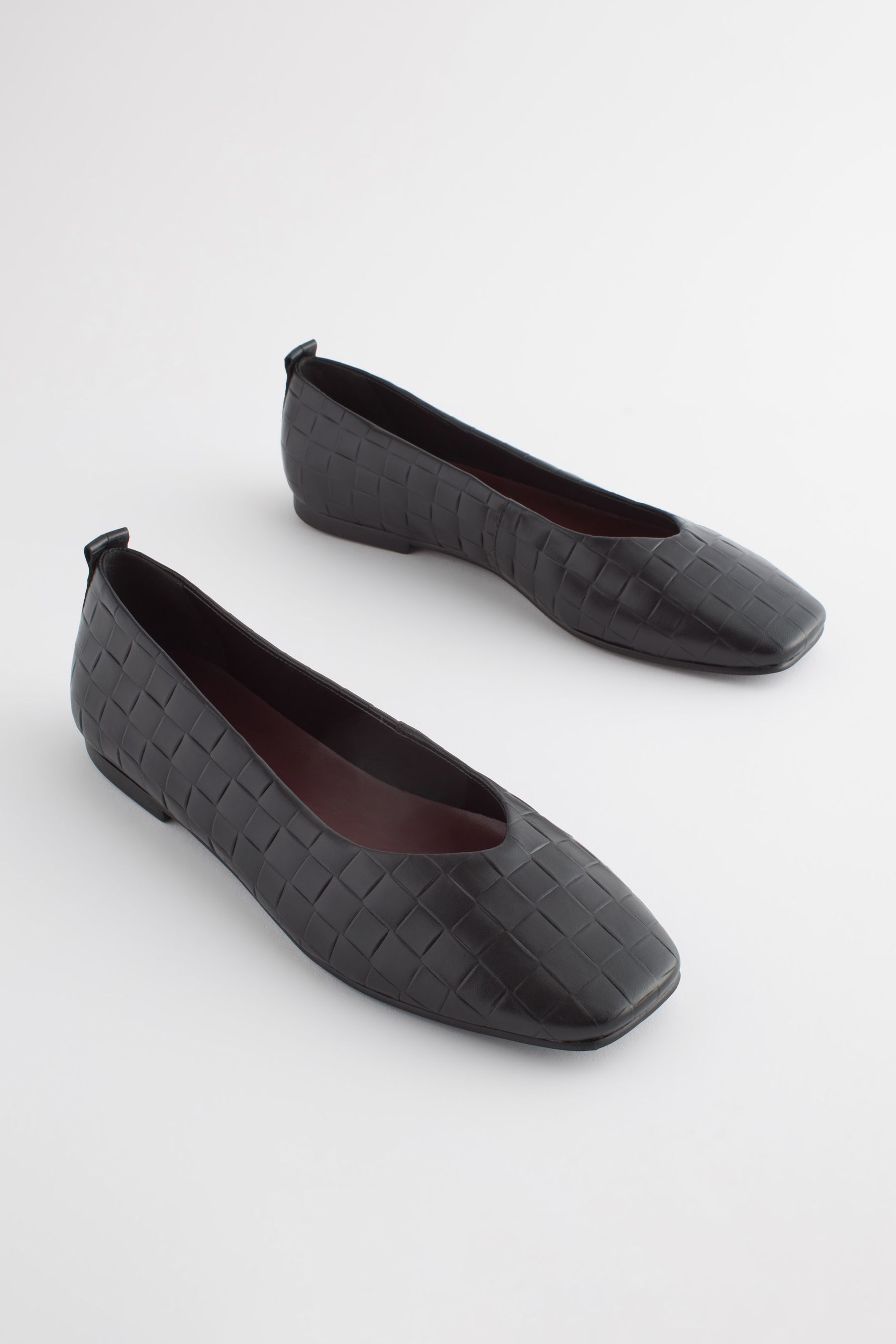 Leather high hotsell cut ballerina pumps
