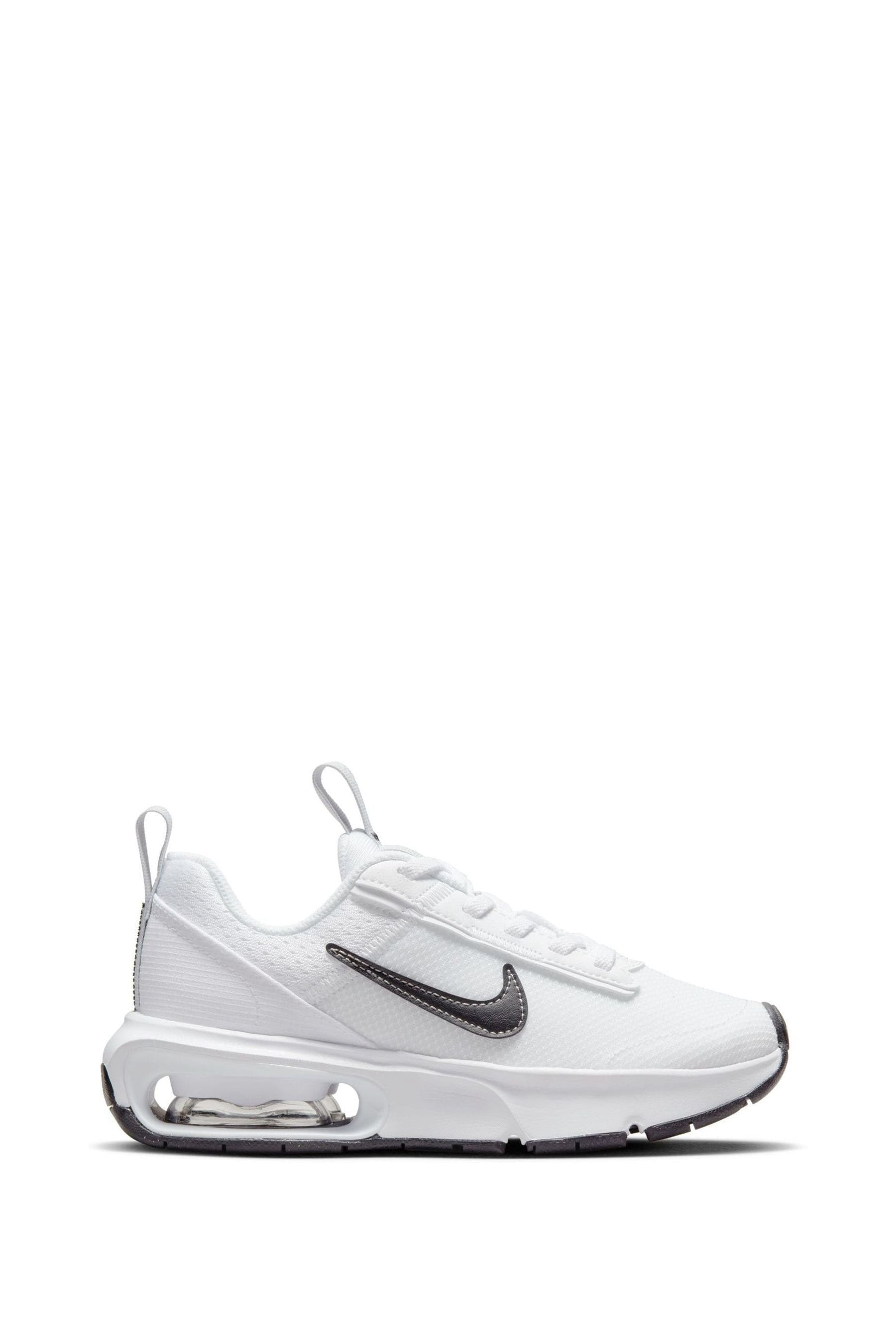 Nike white trainers junior clearance