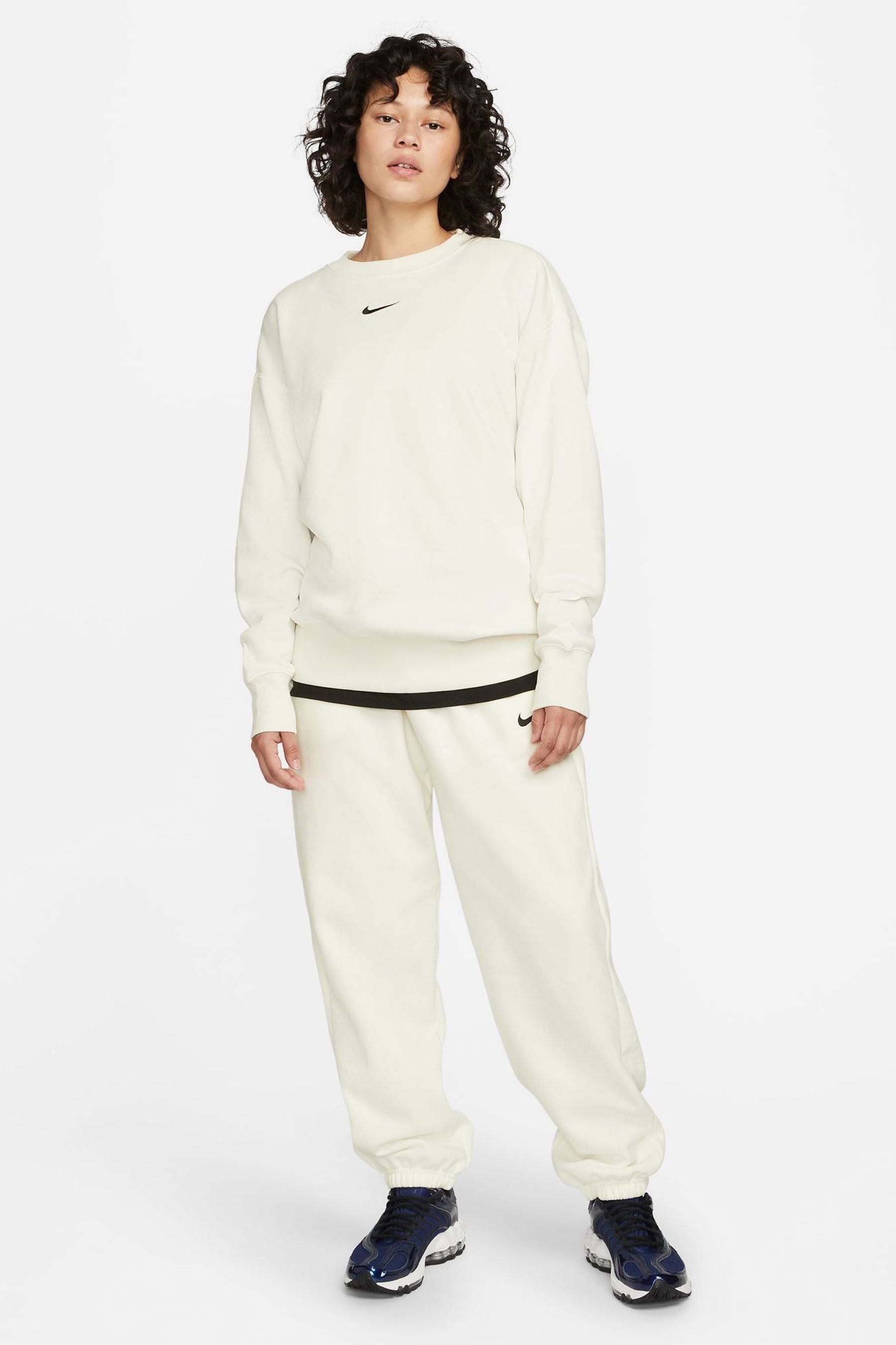 Nike cream mini swoosh cheap oversized sweatshirt