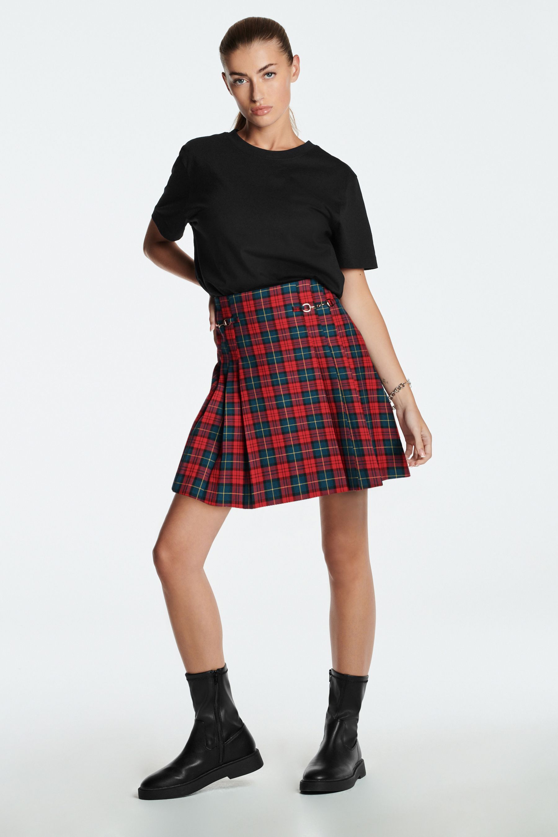 Red Mini Pleated Kilt Skirt