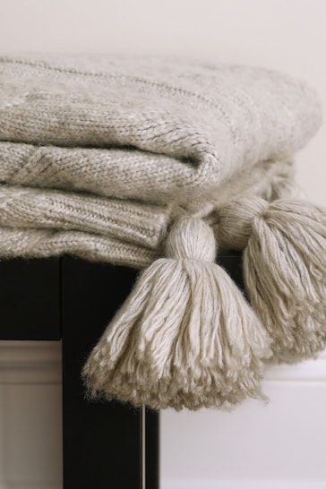 Light Grey Cosy Cable Knit Throw