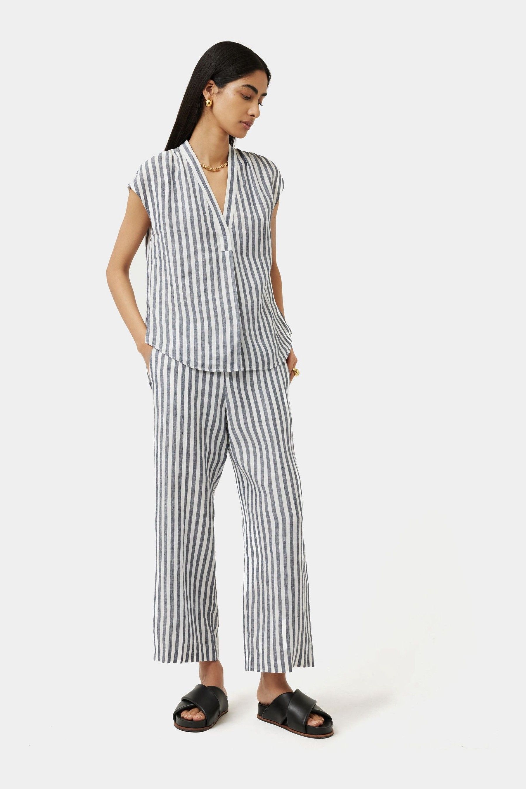 Jigsaw sales linen trousers