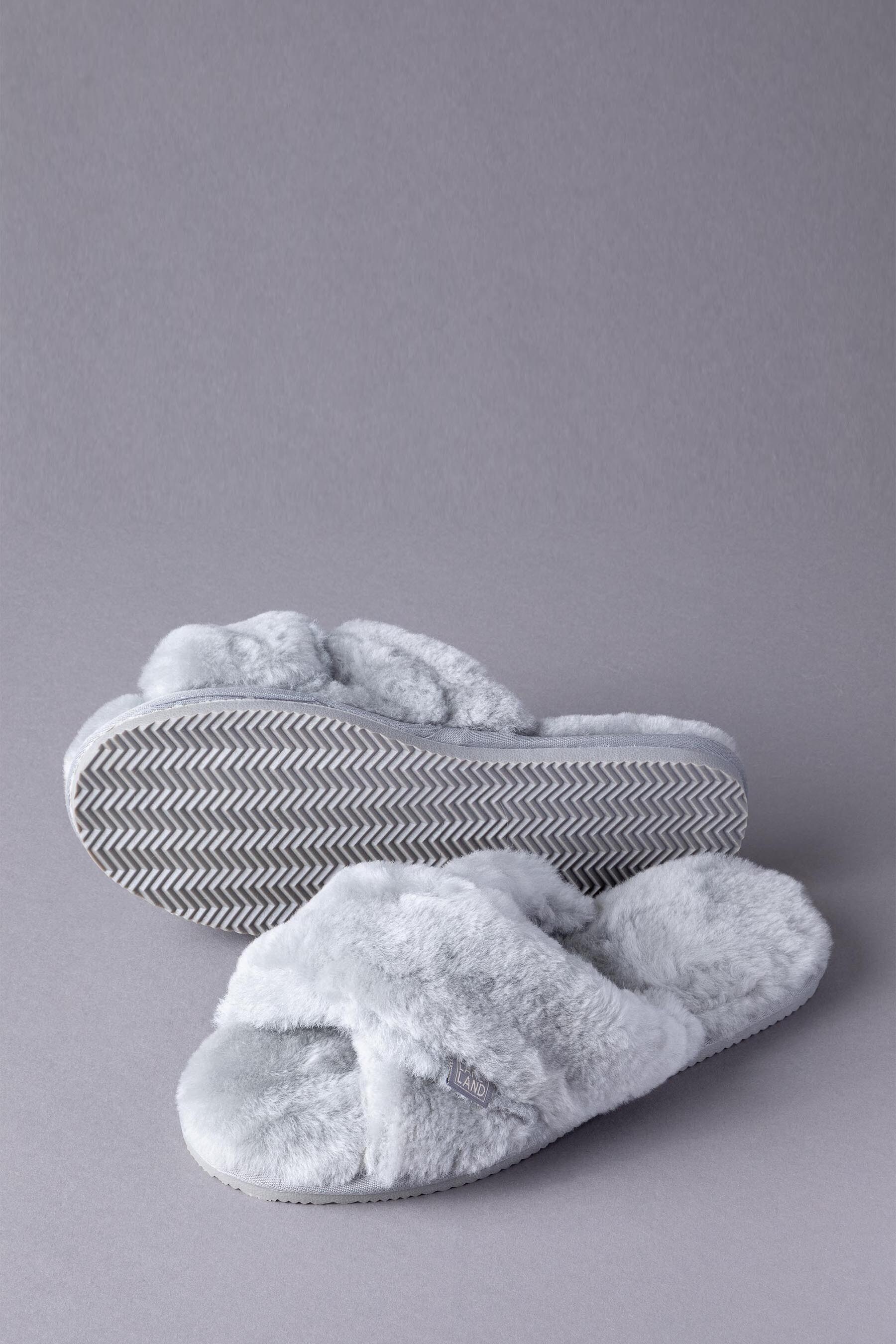 Ladies shop slippers next