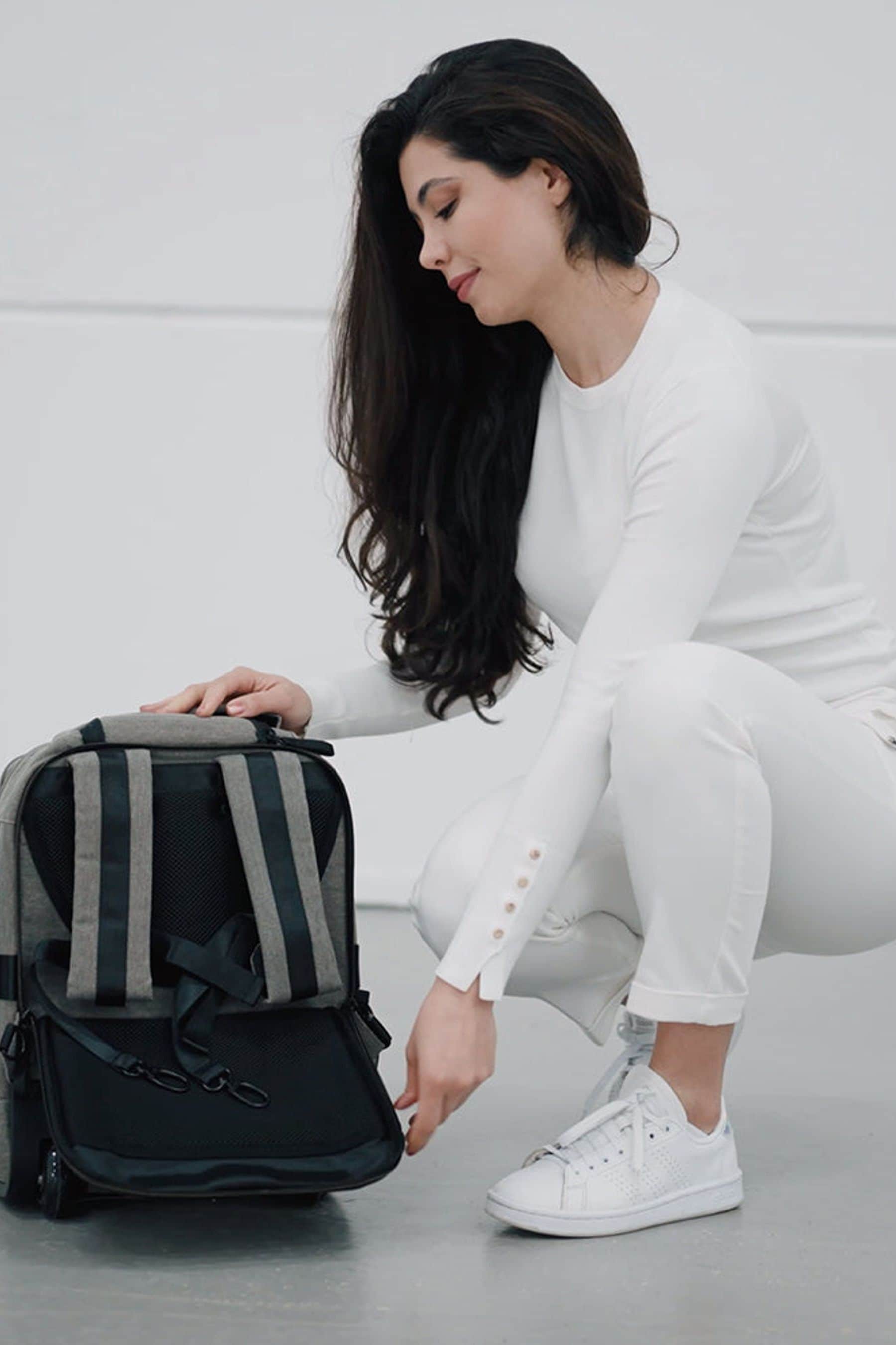 Expandable underseat bag 2025