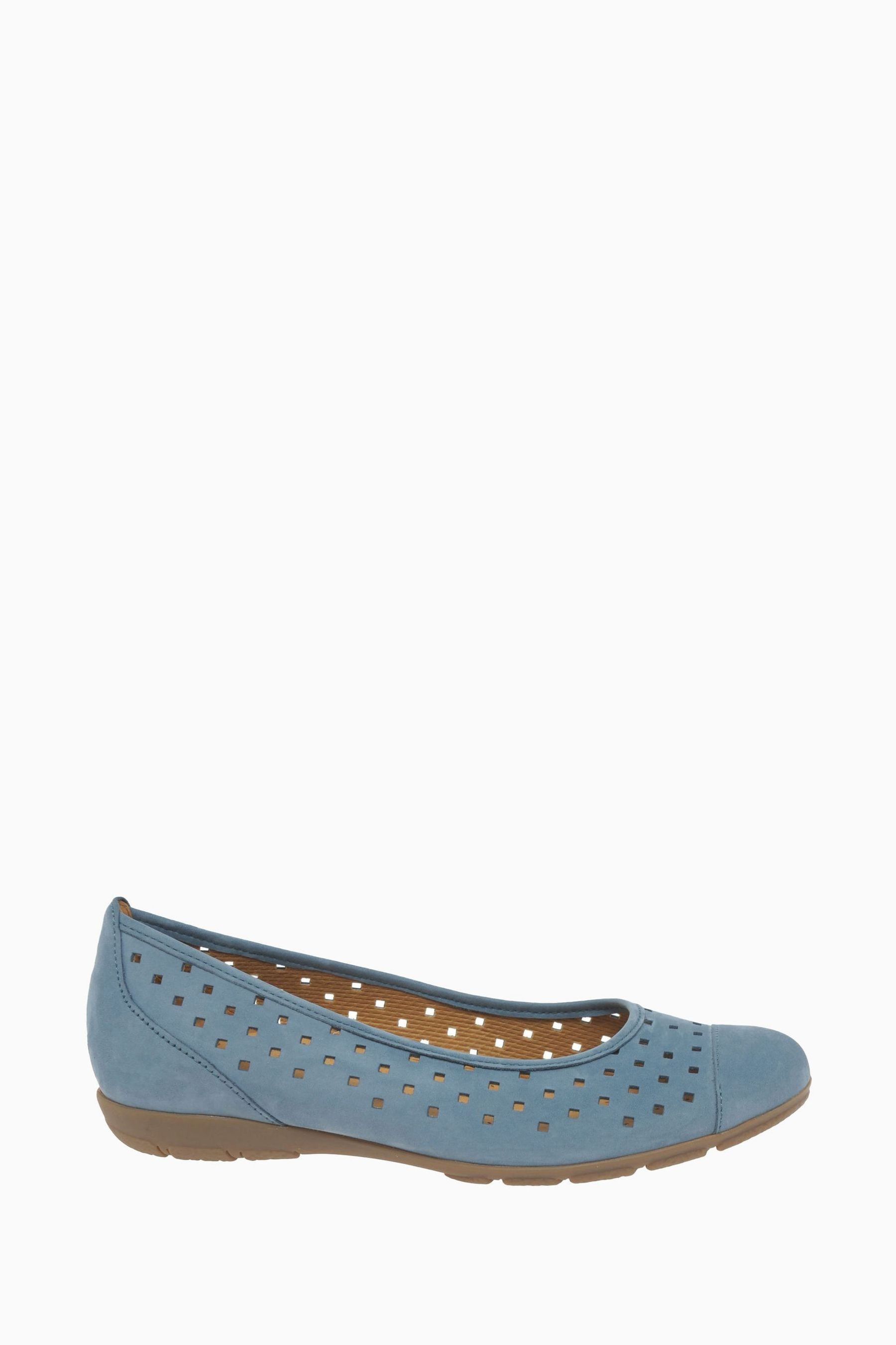 Gabor ruffle shoes store sale