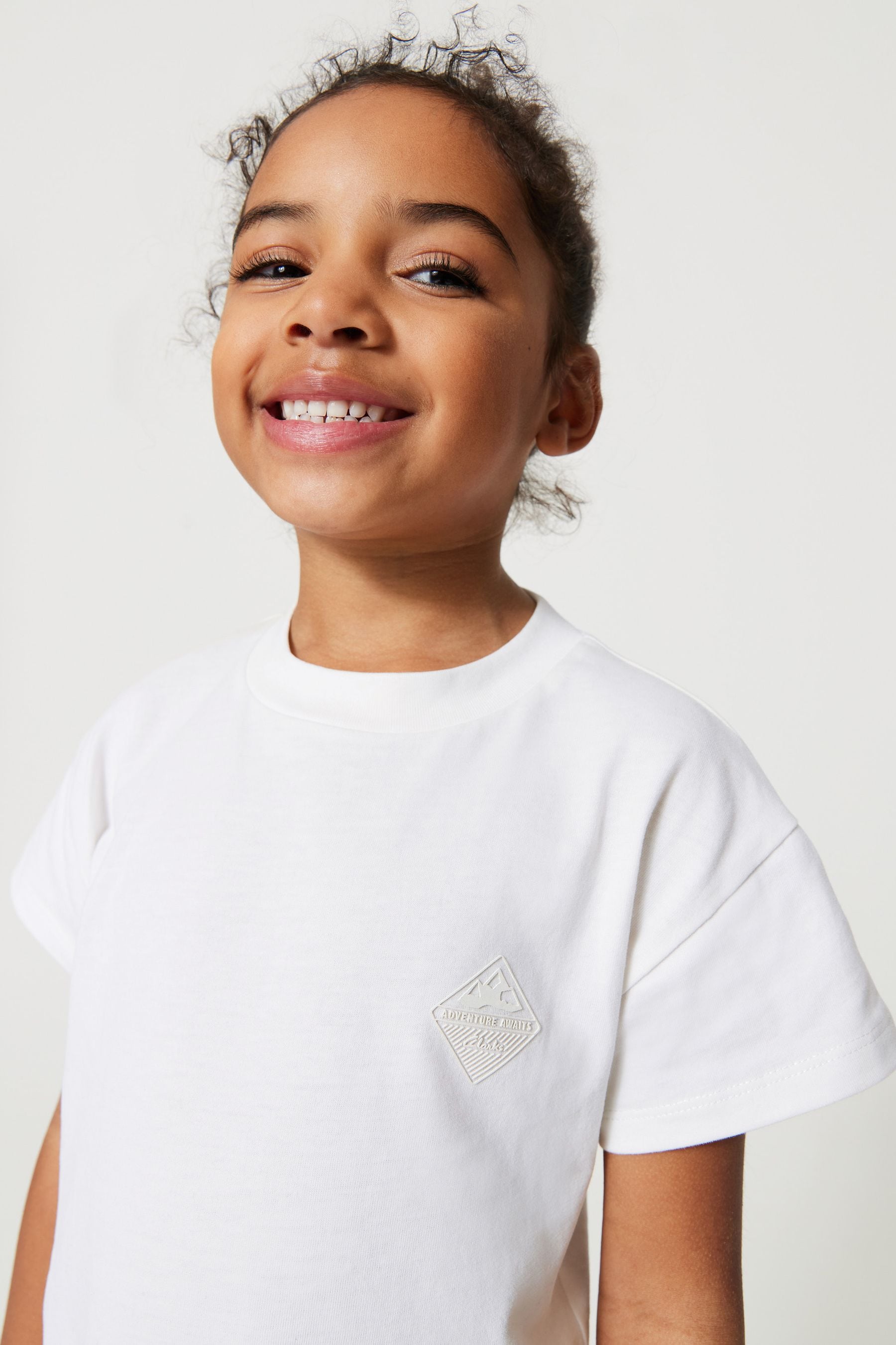 Little girl shop white t shirt