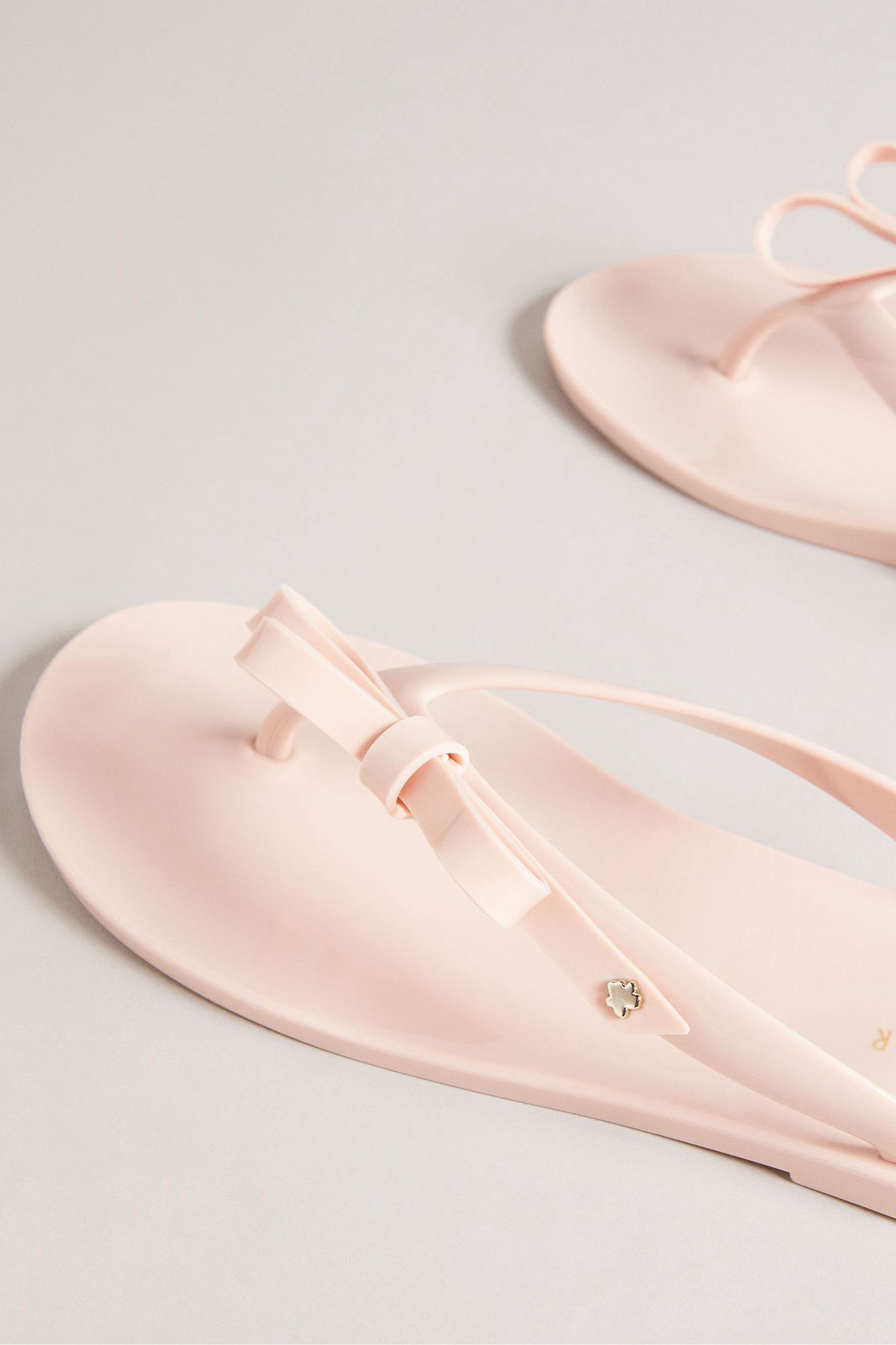Ted baker pink flip flops deals
