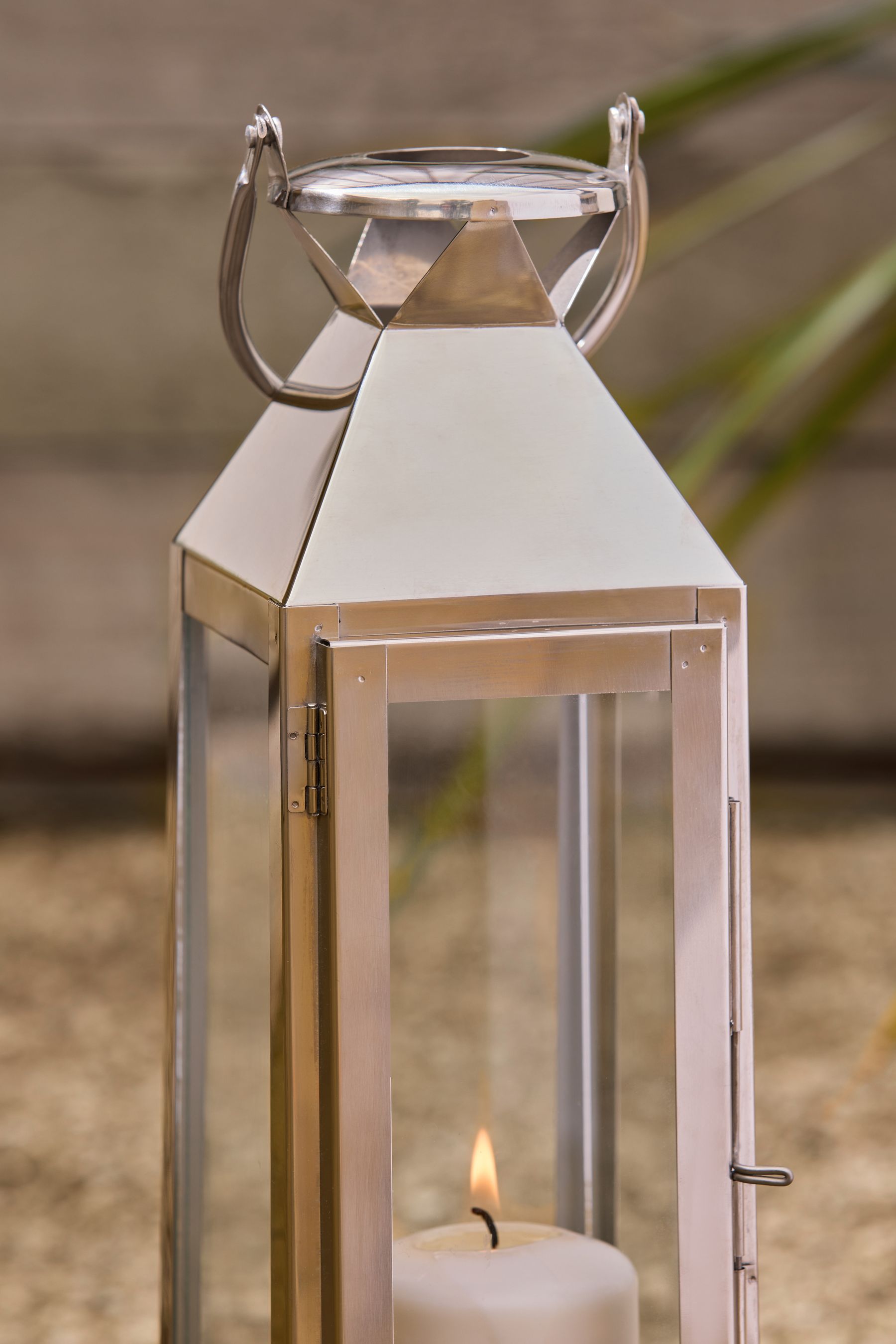 Next lanterns shop
